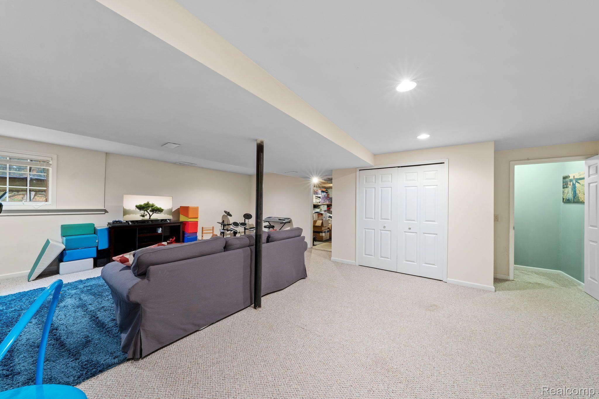 3438 LAKEWOOD SHORES Drive