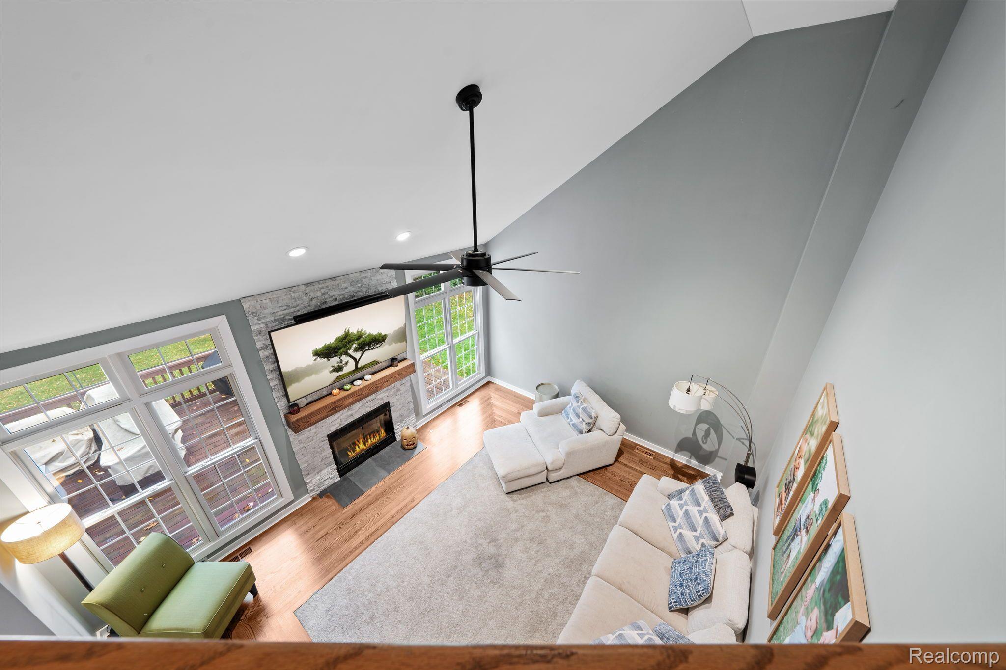 3438 LAKEWOOD SHORES Drive