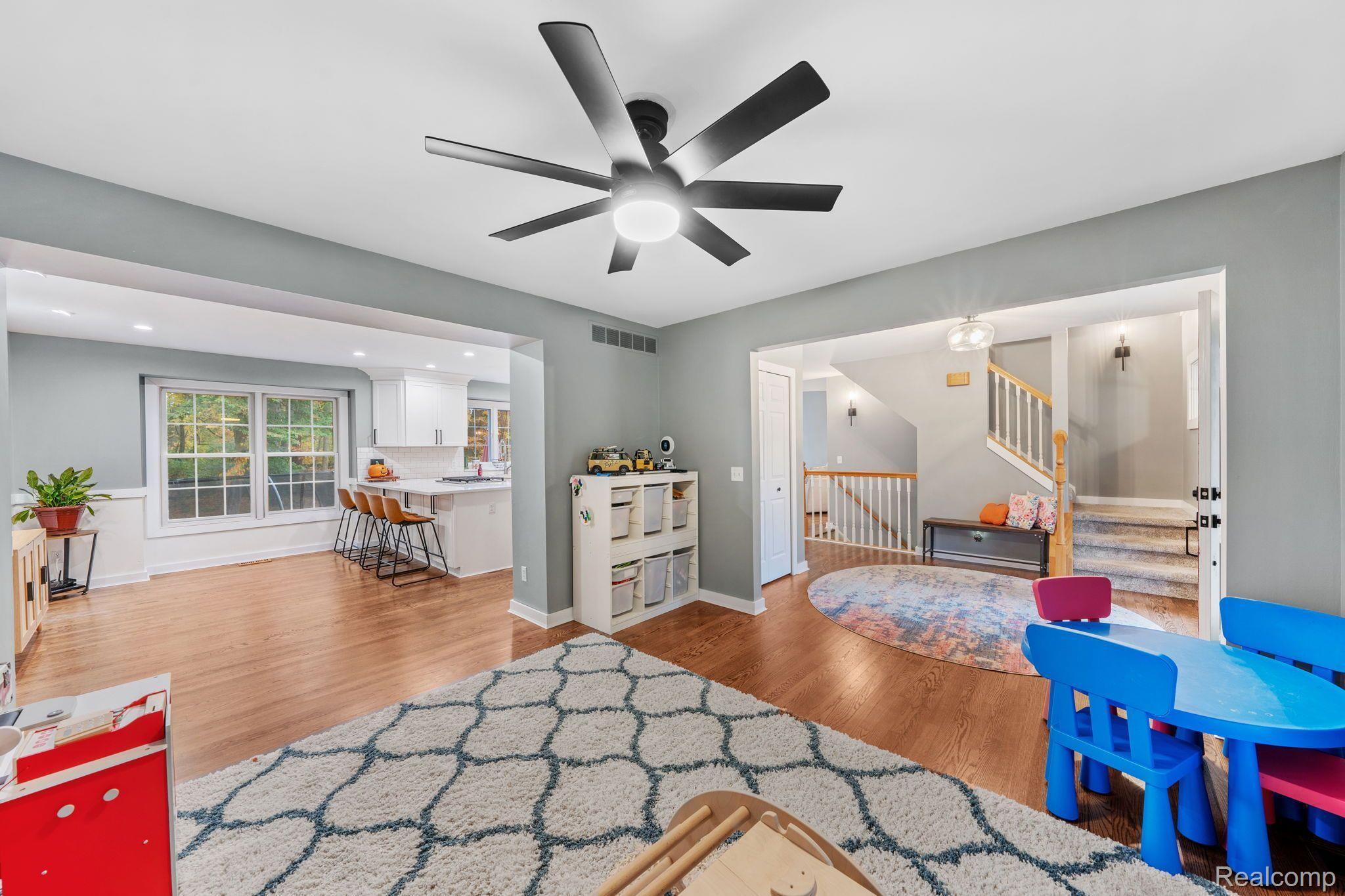 3438 LAKEWOOD SHORES Drive