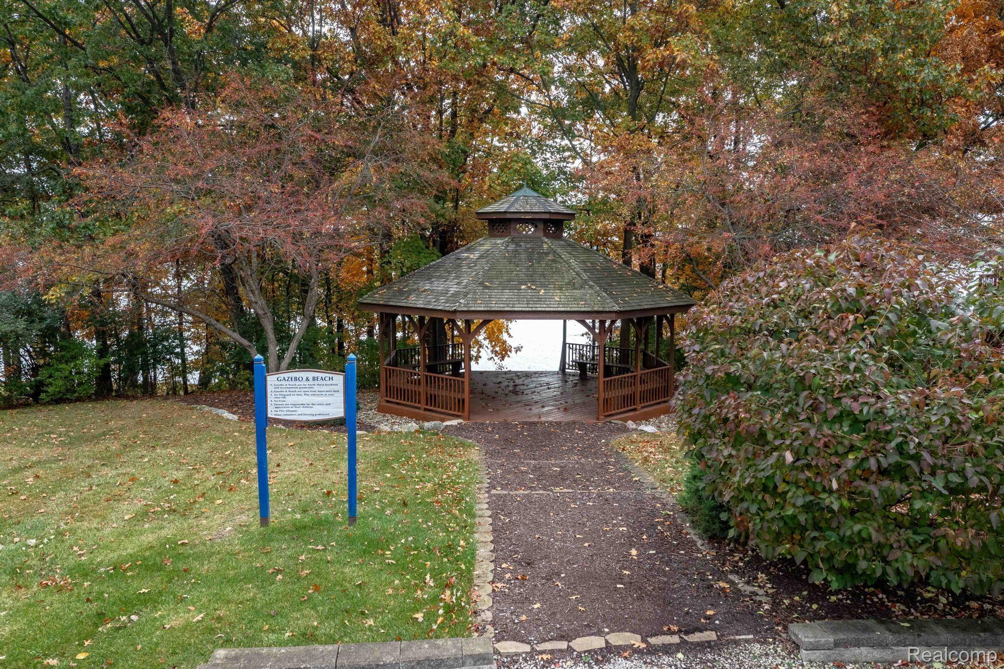 3438 LAKEWOOD SHORES Drive