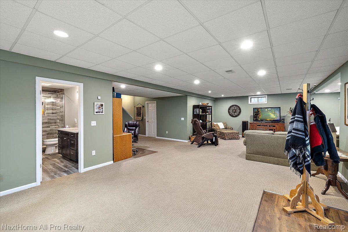 62250 SILVER LAKE Road