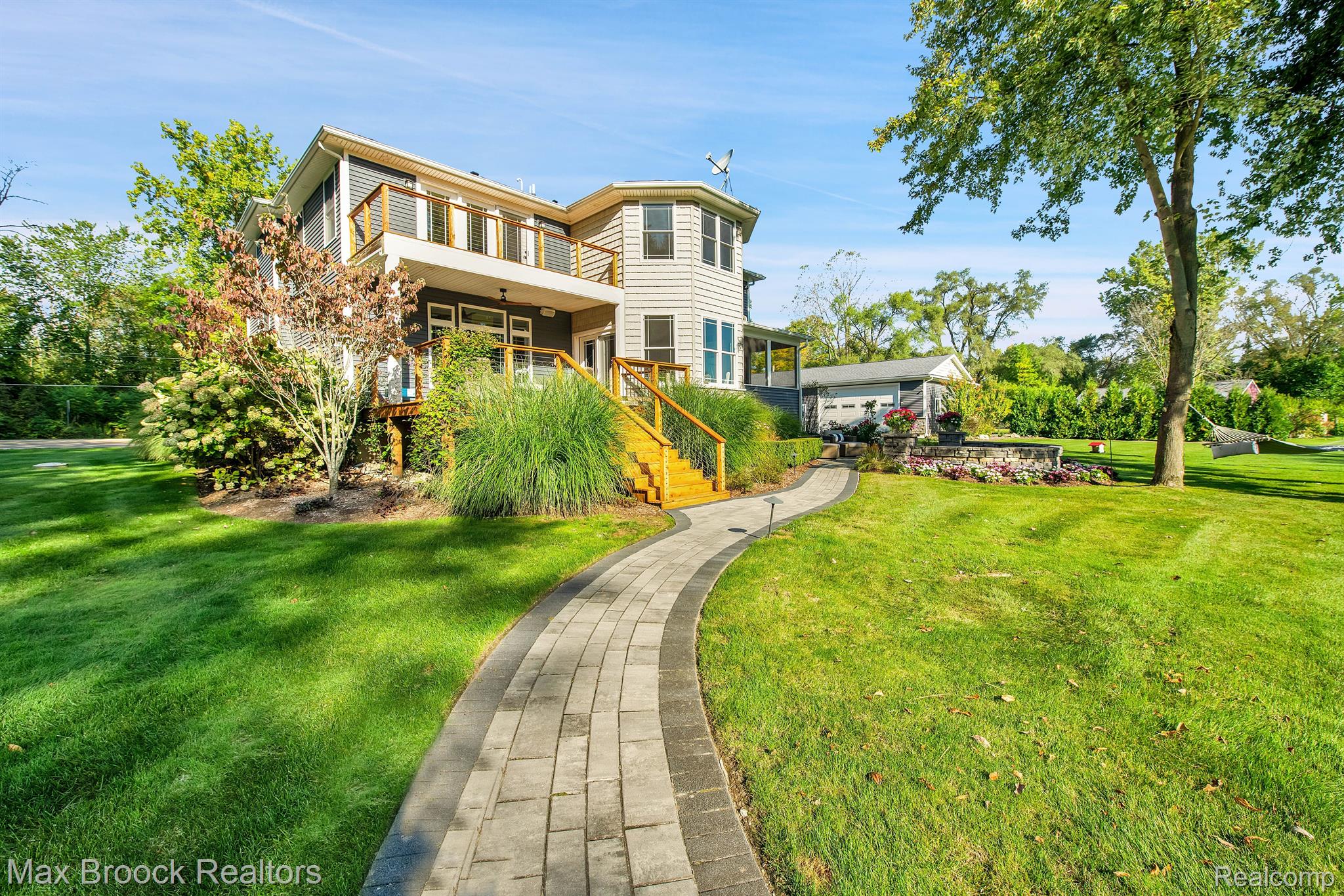 9873 KRESS Road