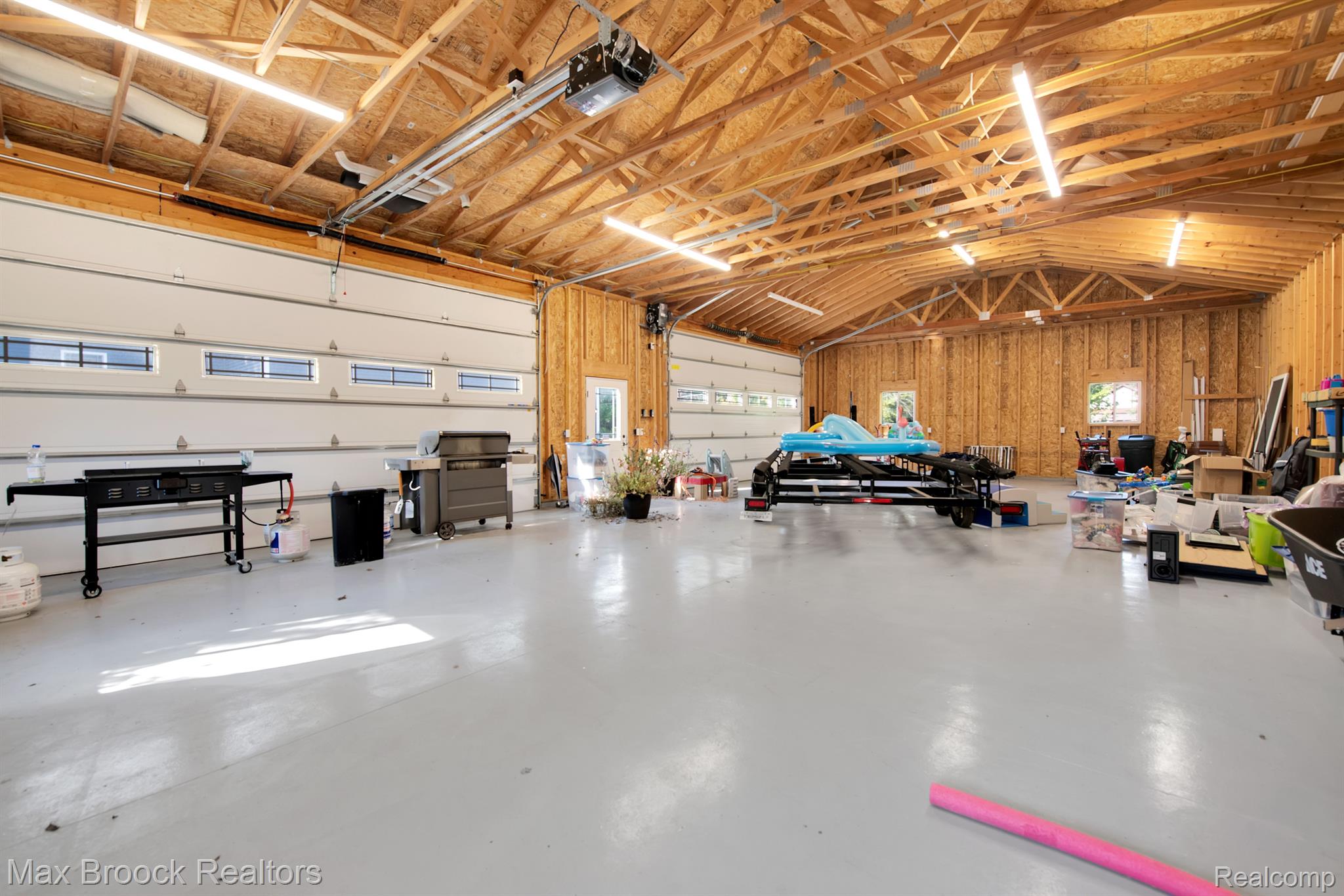 9873 KRESS Road