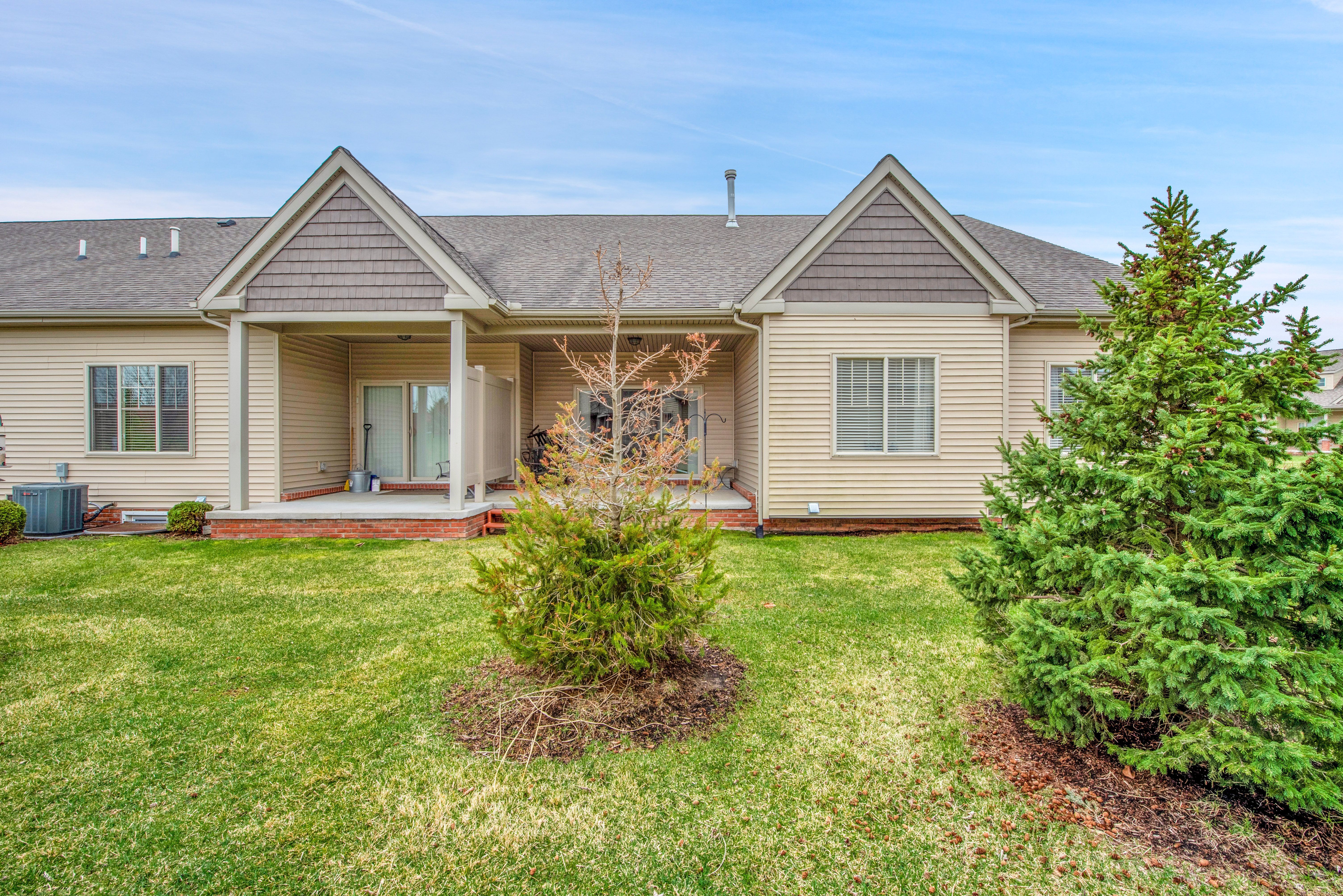 259 VICTORIA Drive
