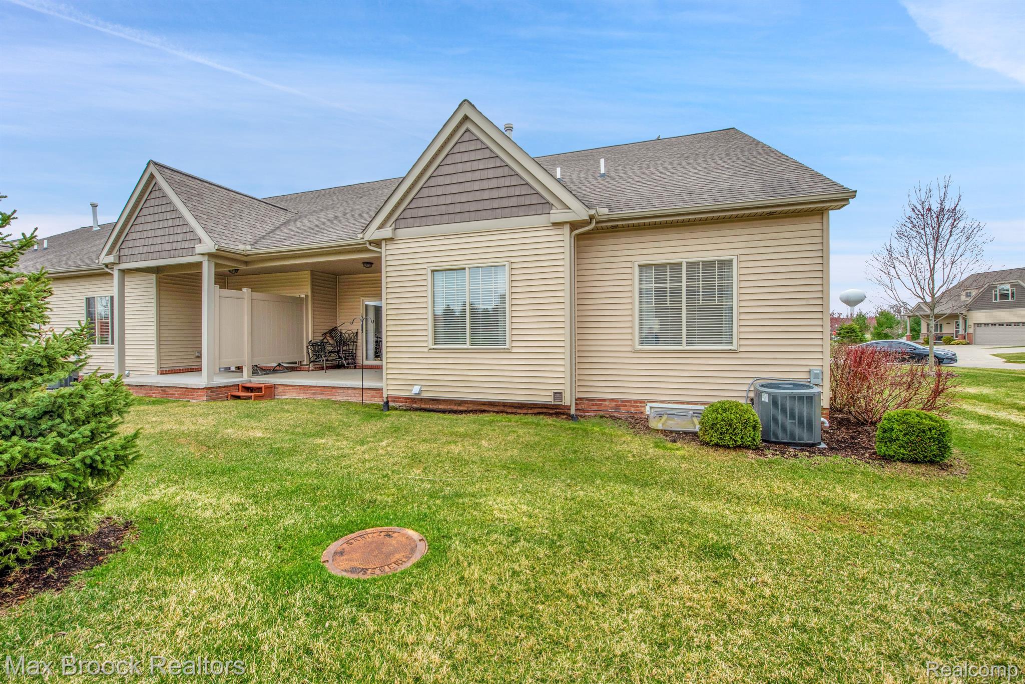 259 VICTORIA Drive