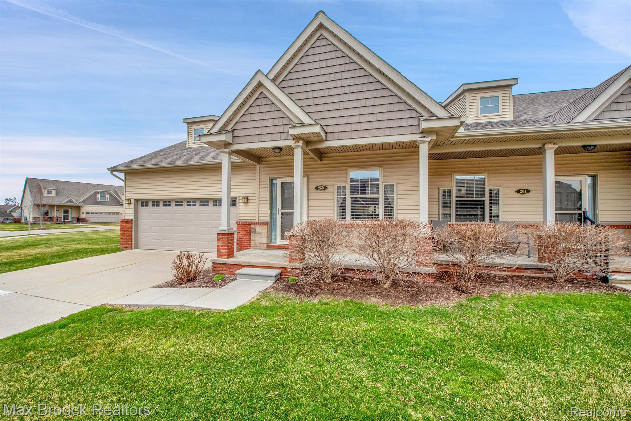 259 VICTORIA Drive