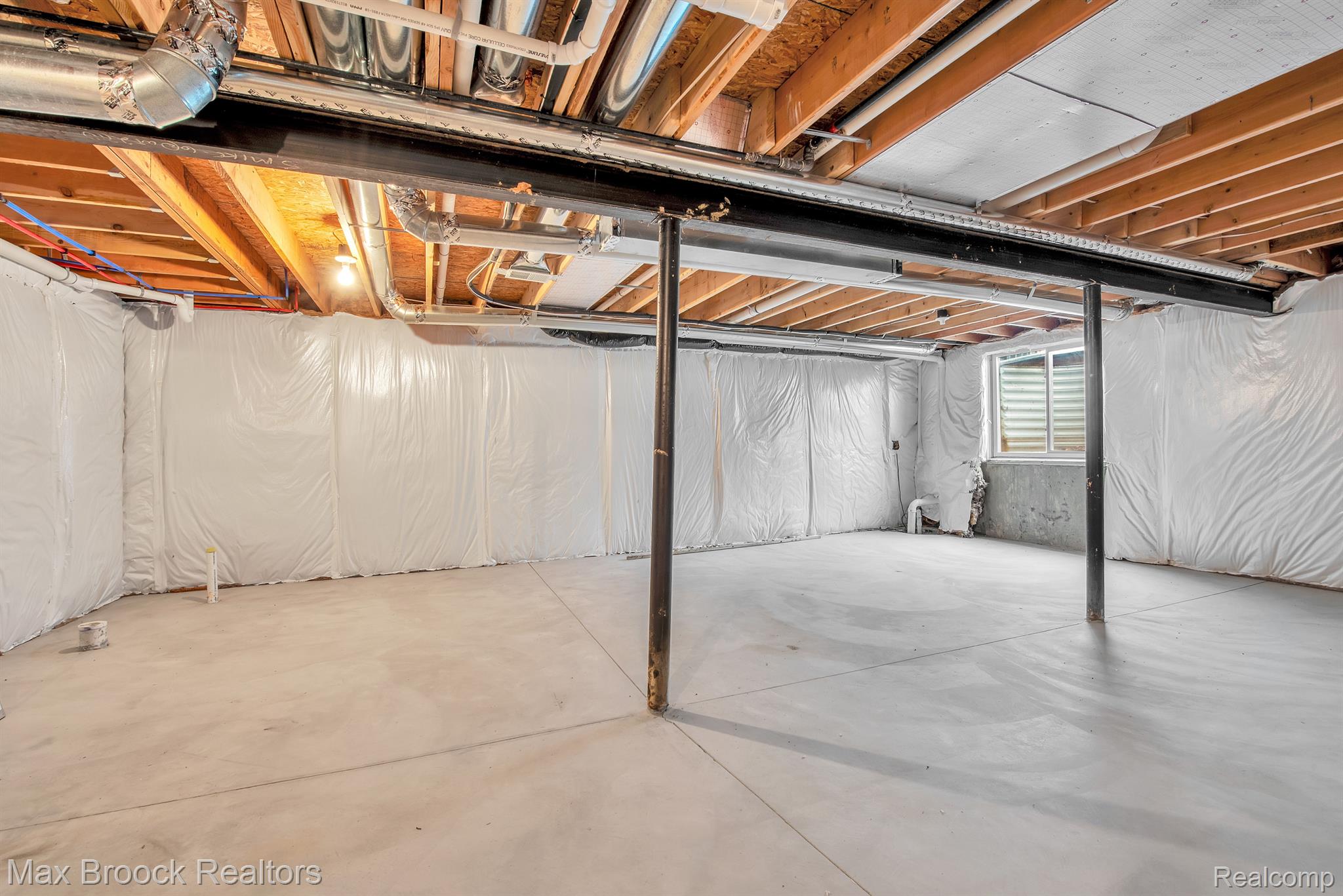 259 VICTORIA Drive