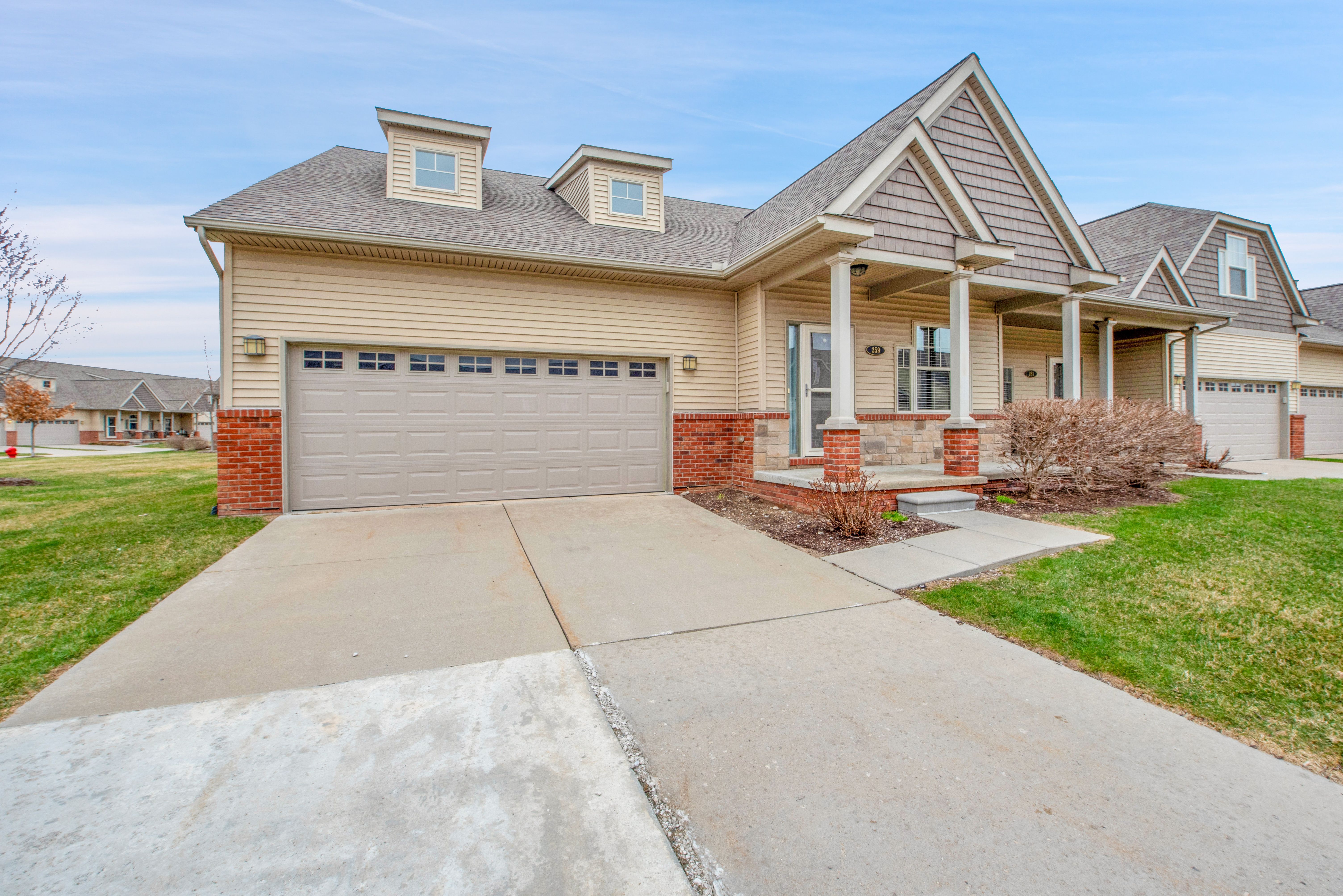 259 VICTORIA Drive