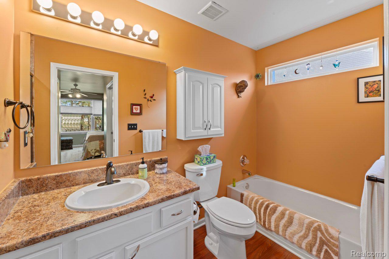 5218 SANDALWOOD Circle 43