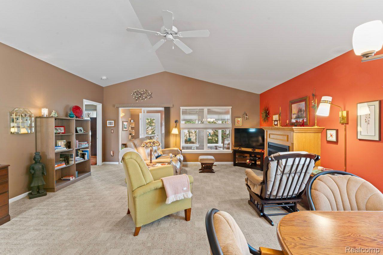 5218 SANDALWOOD Circle 43