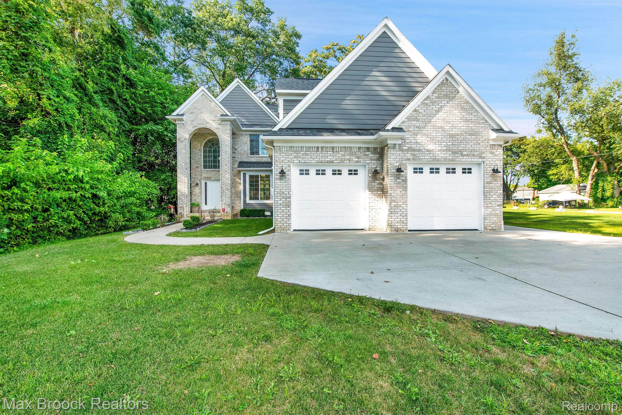 8330 COOLEY LAKE Road