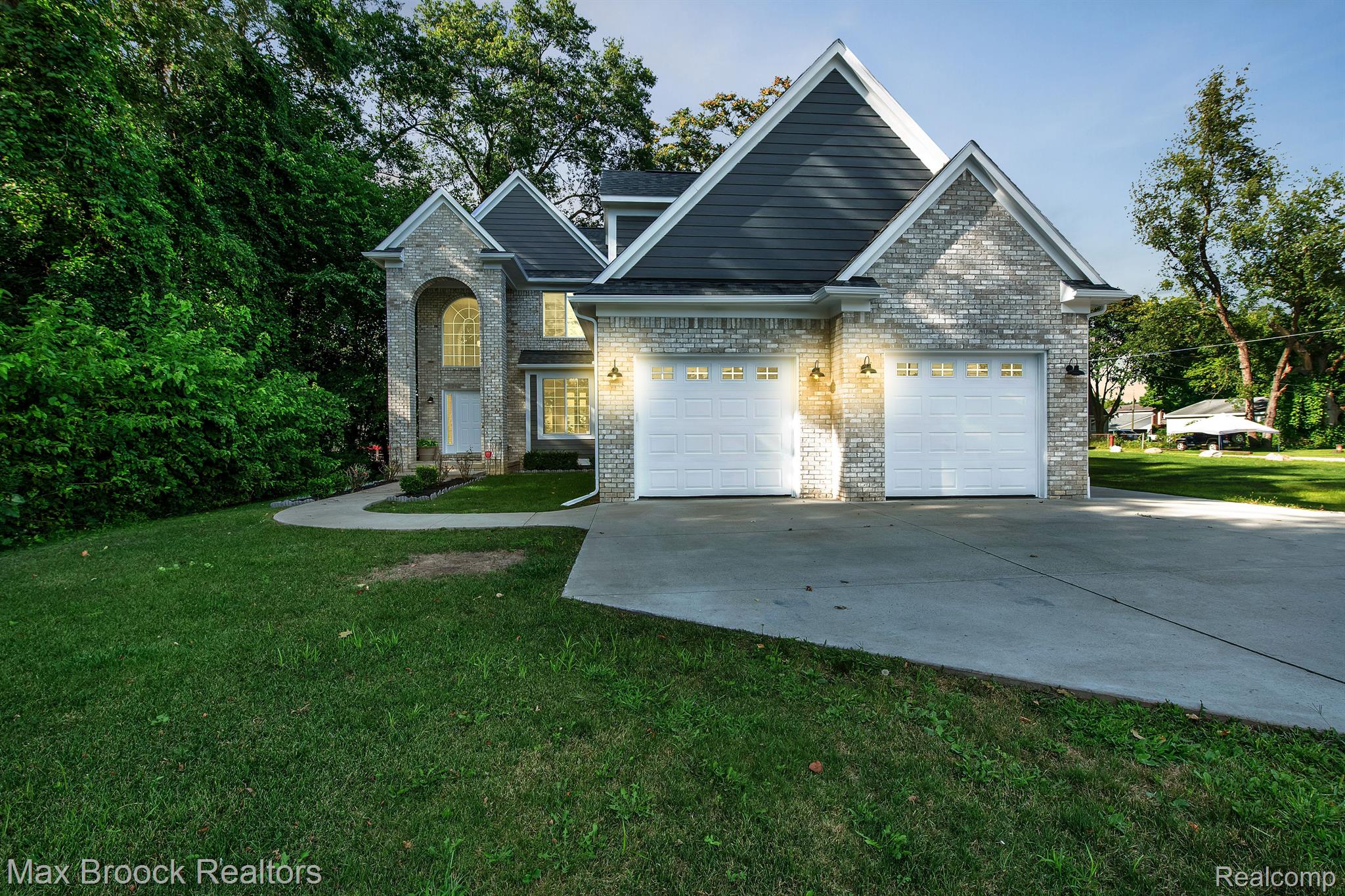 8330 COOLEY LAKE Road