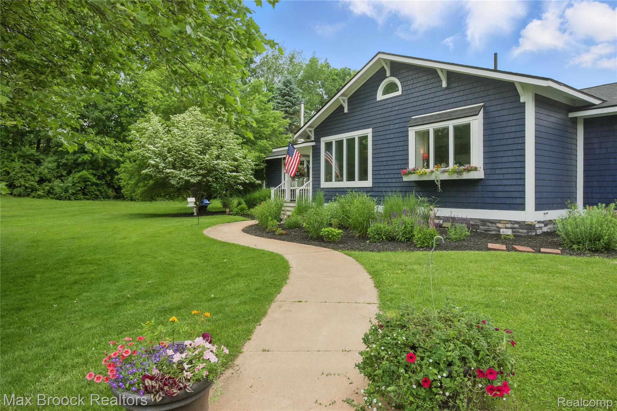 187 DARWIN Road