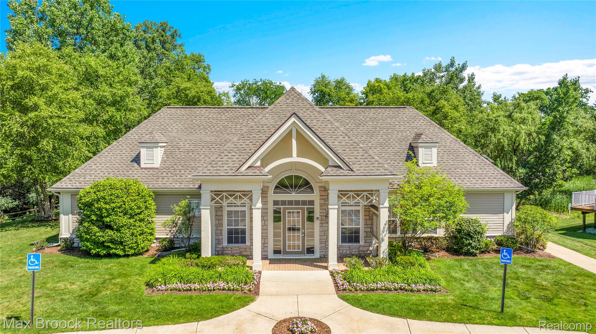 6612 Wabash Lane