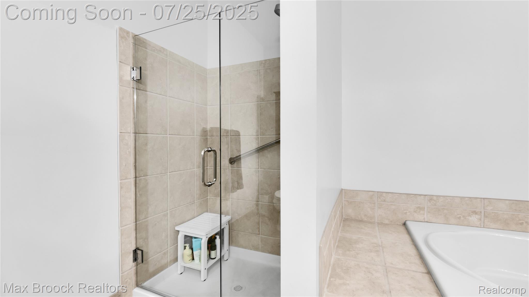 6612 Wabash Lane