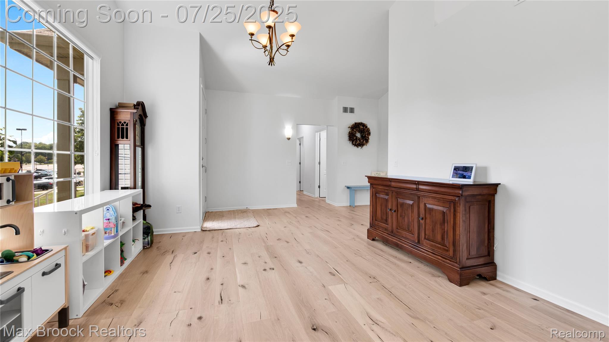 6612 Wabash Lane