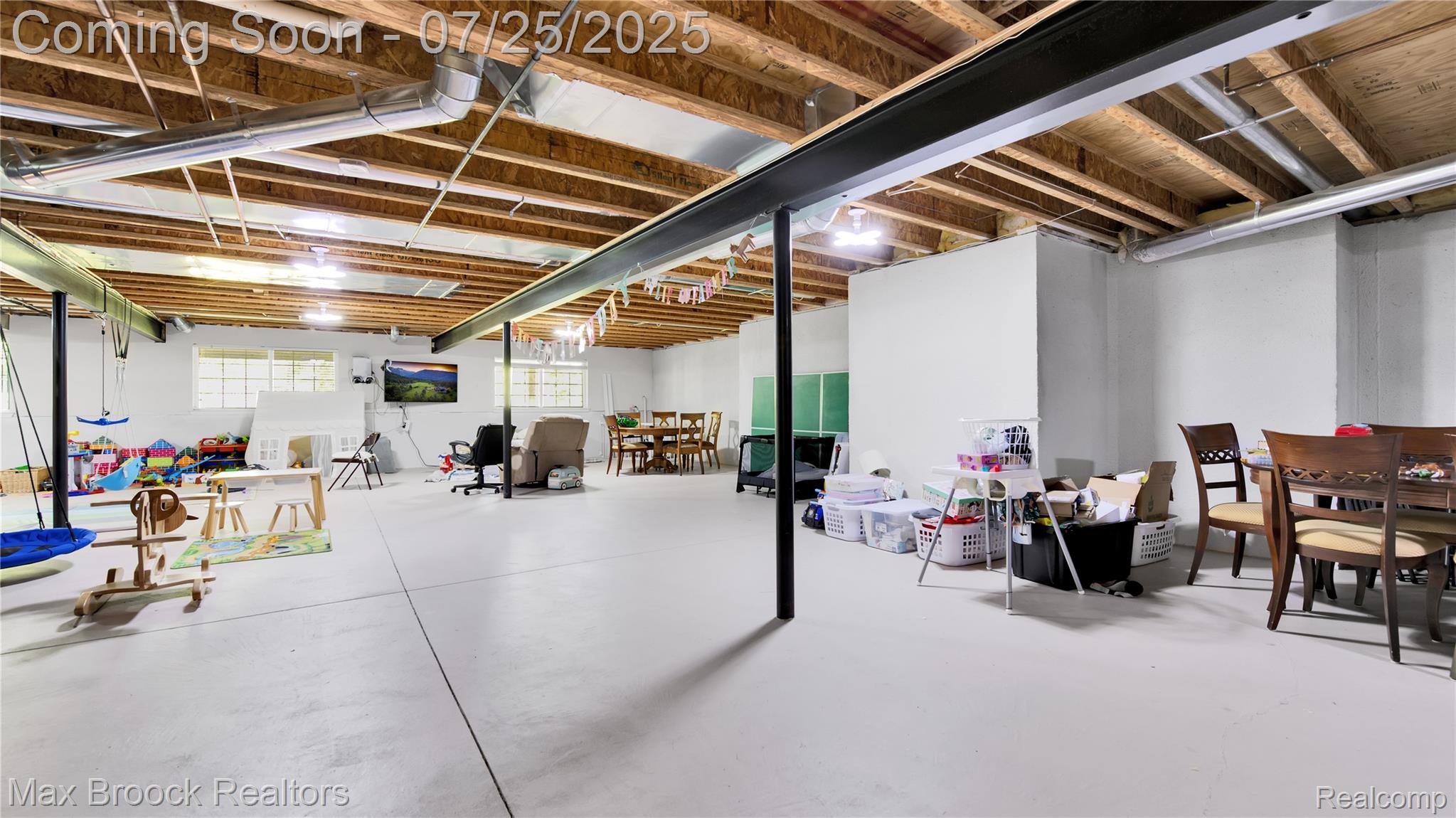 6612 Wabash Lane