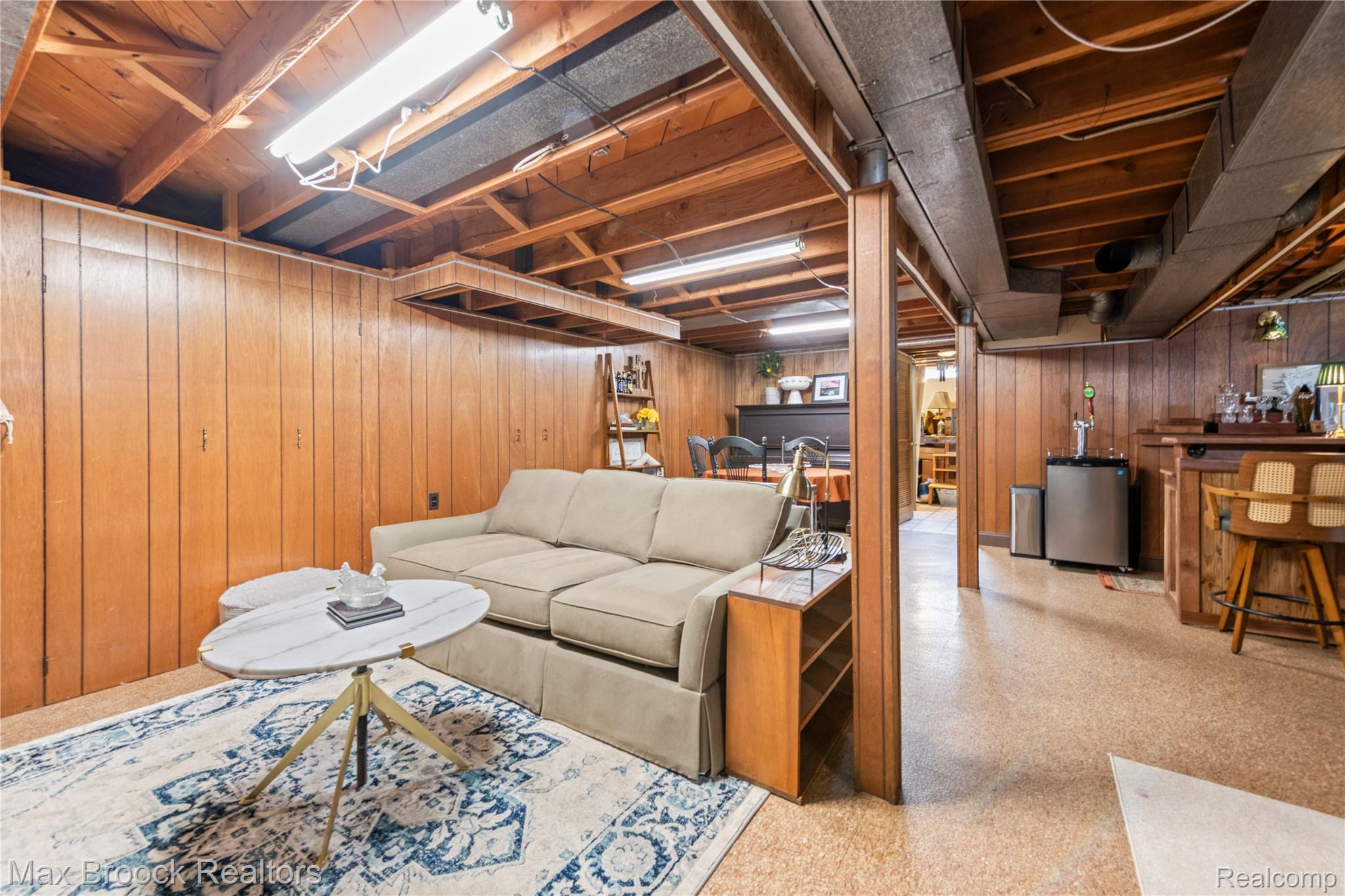 437 Meadow Lane