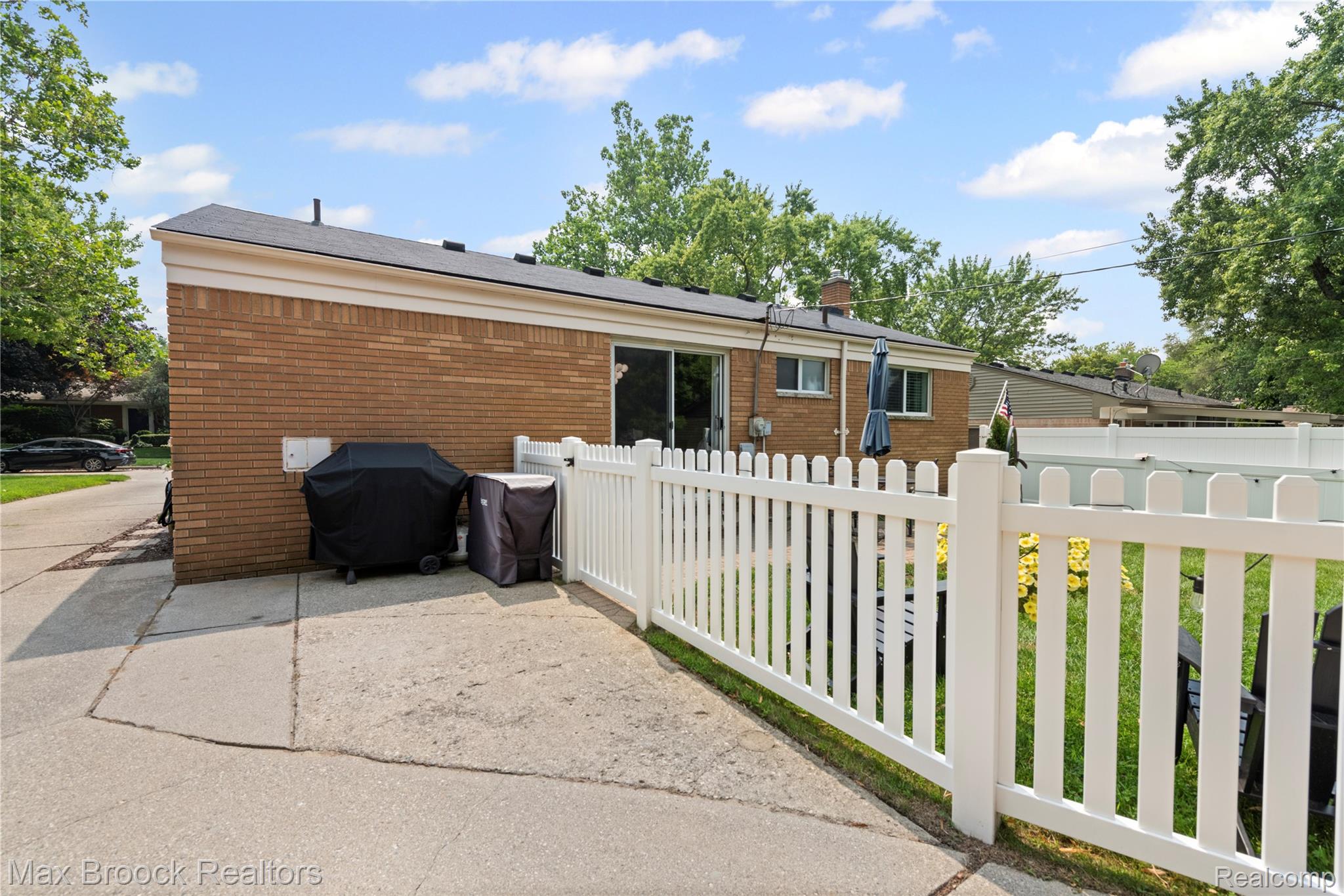 437 Meadow Lane