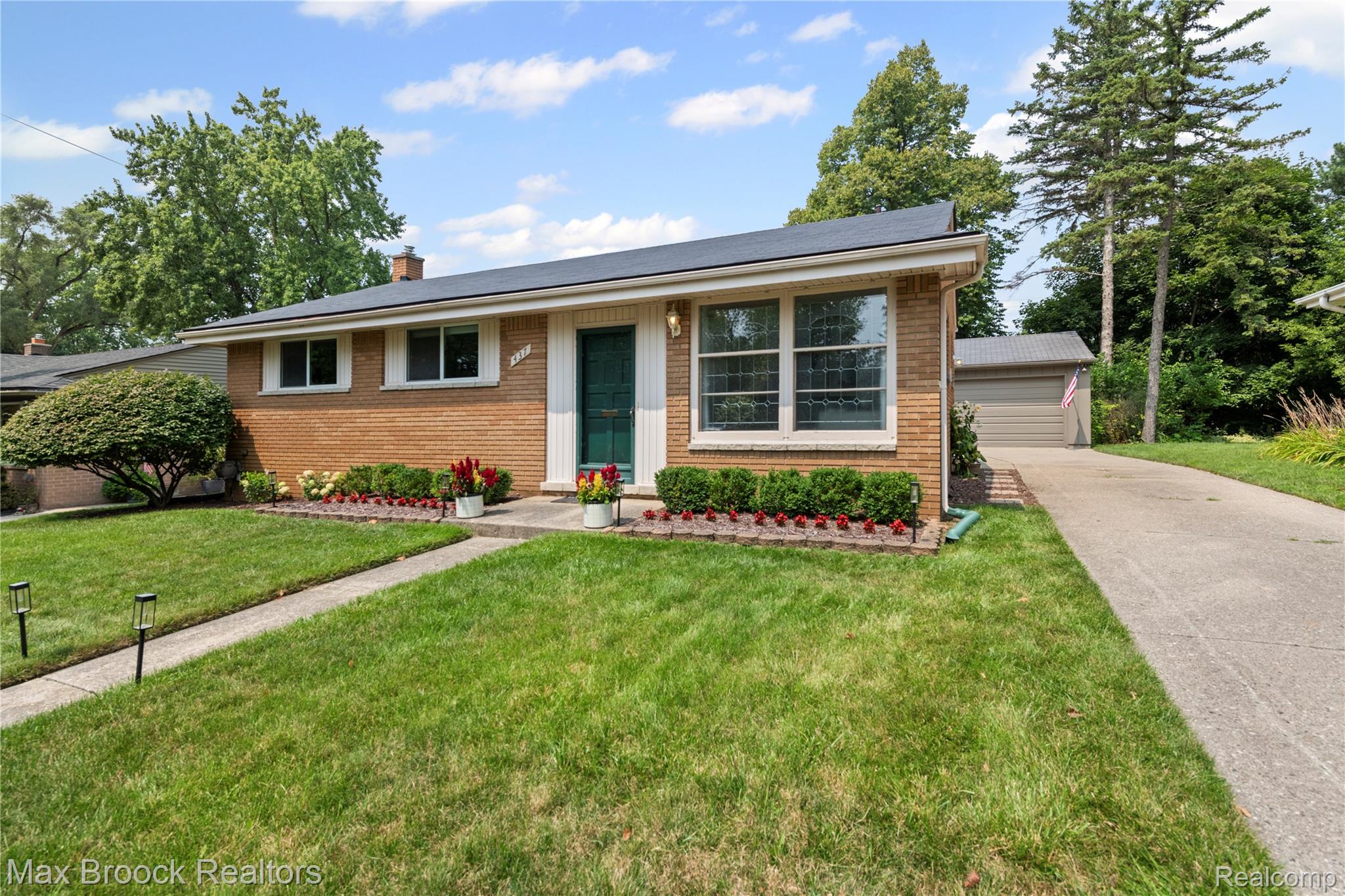 437 Meadow Lane