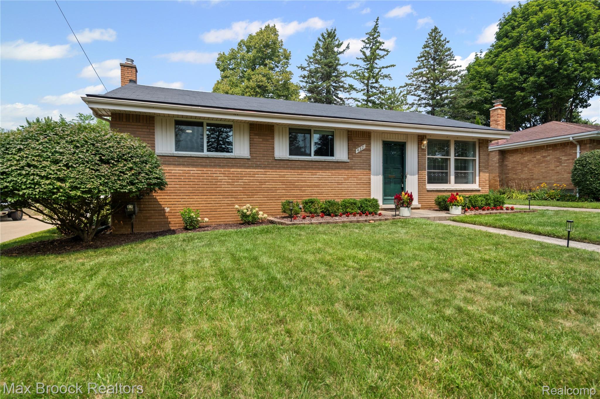 437 Meadow Lane