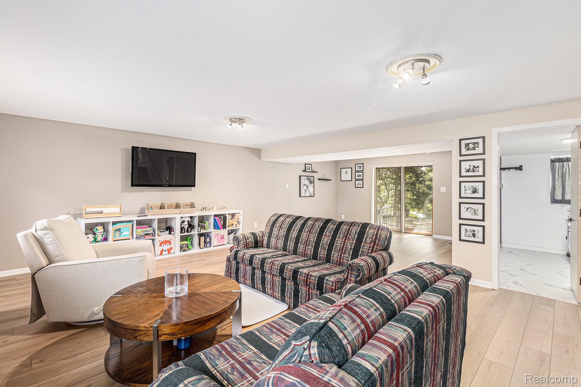 6507 Amy Drive