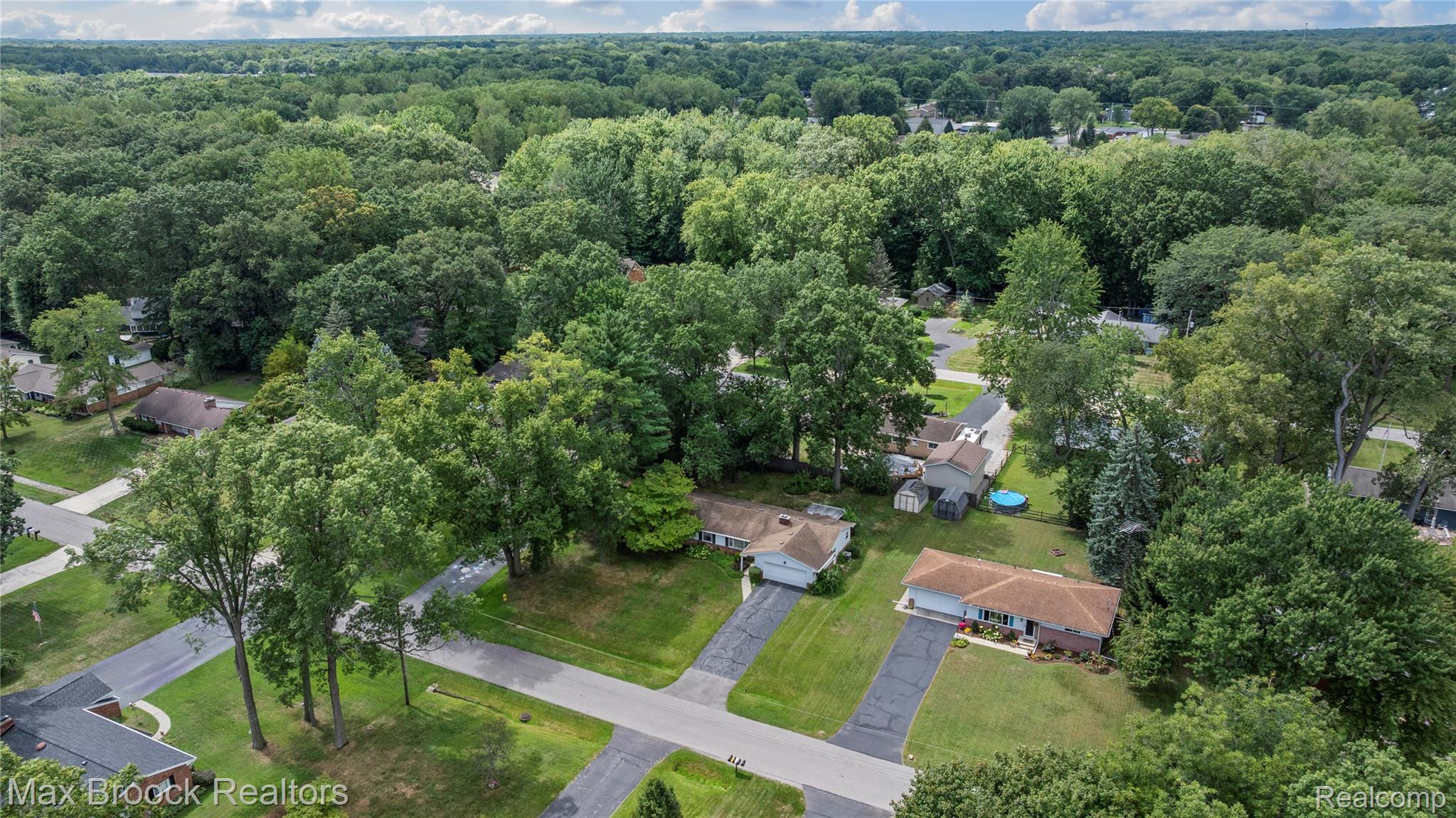 8071 Comanche Trail
