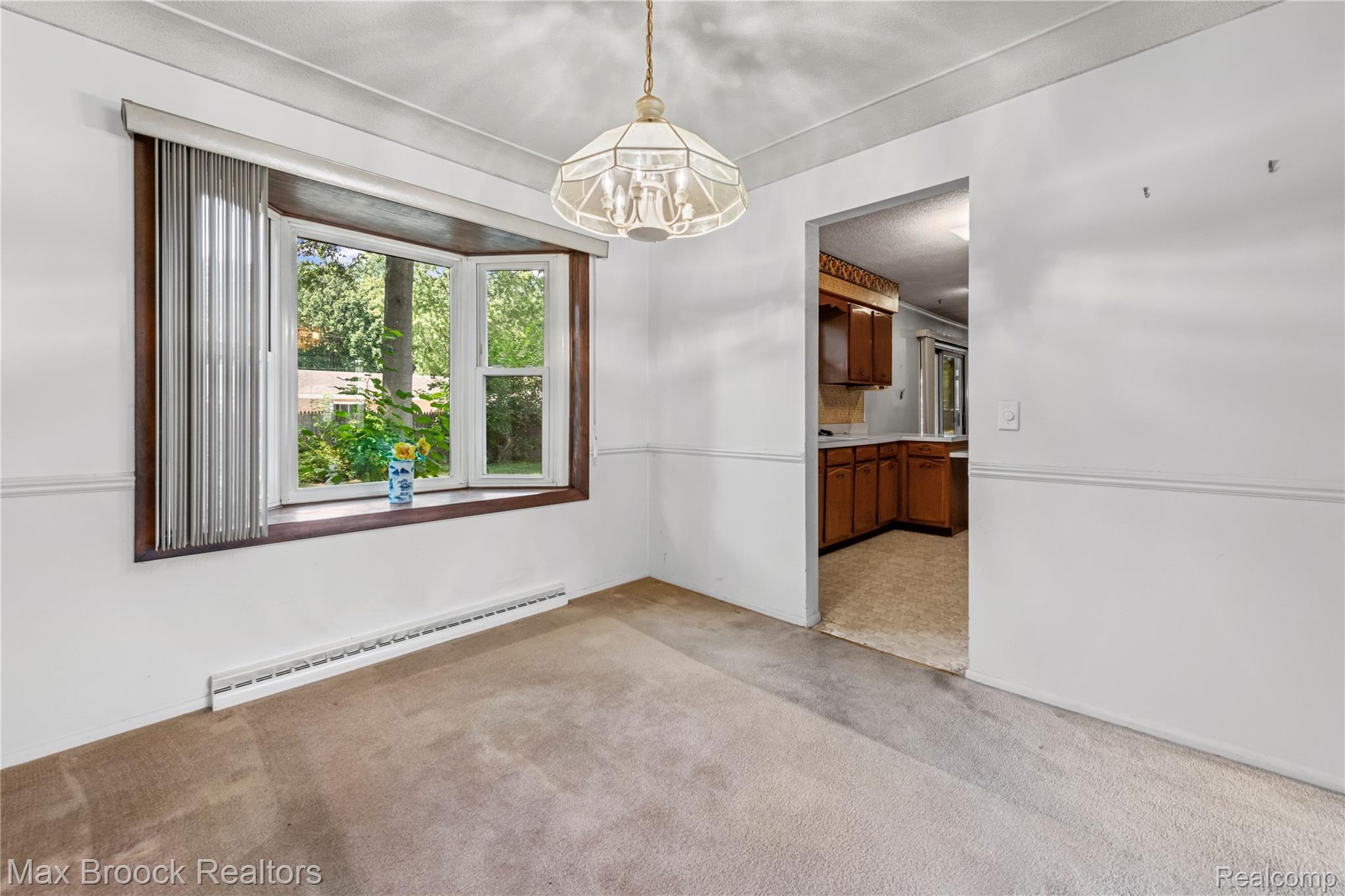 8071 Comanche Trail