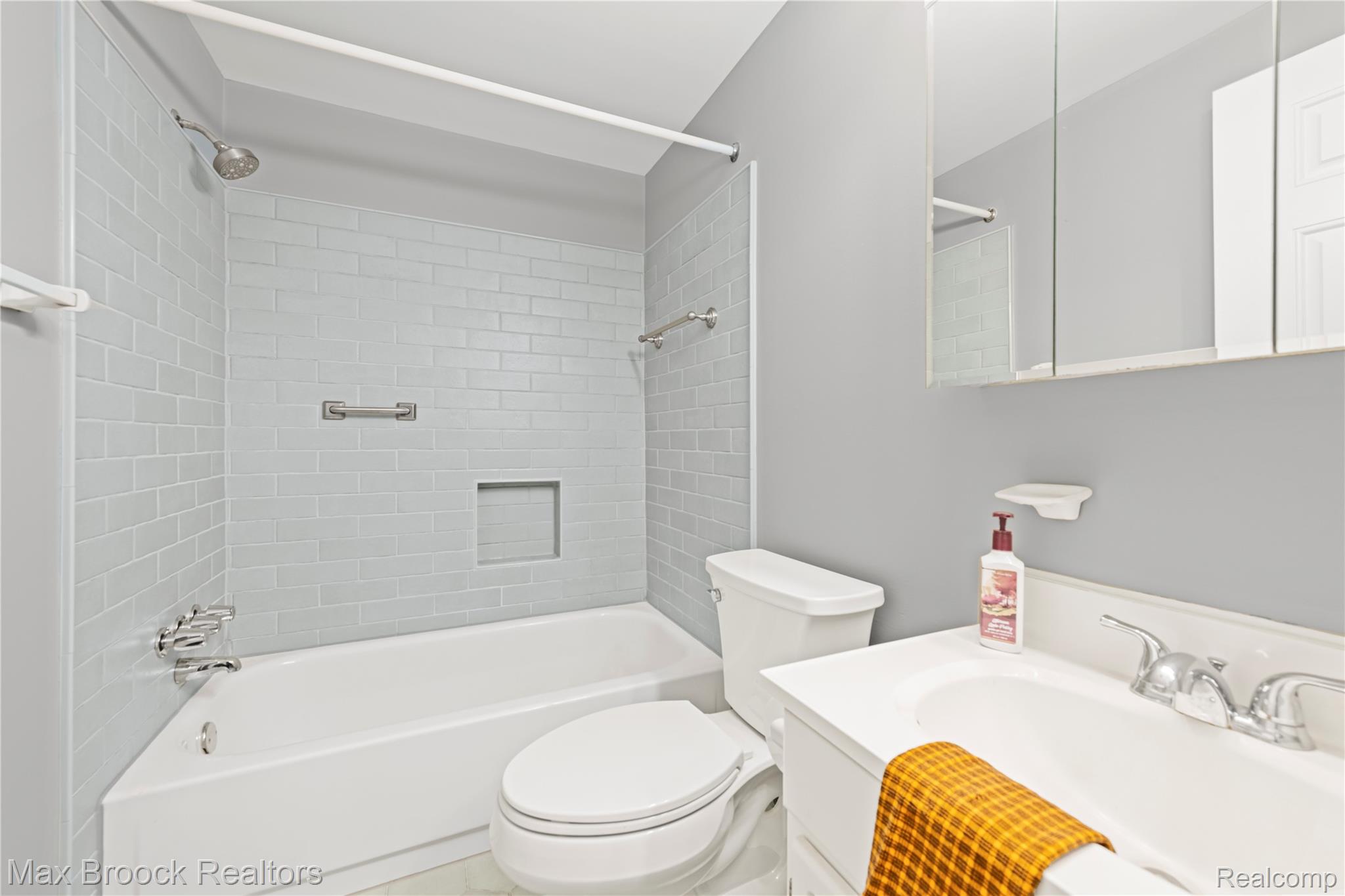 2846 Bombridge Court