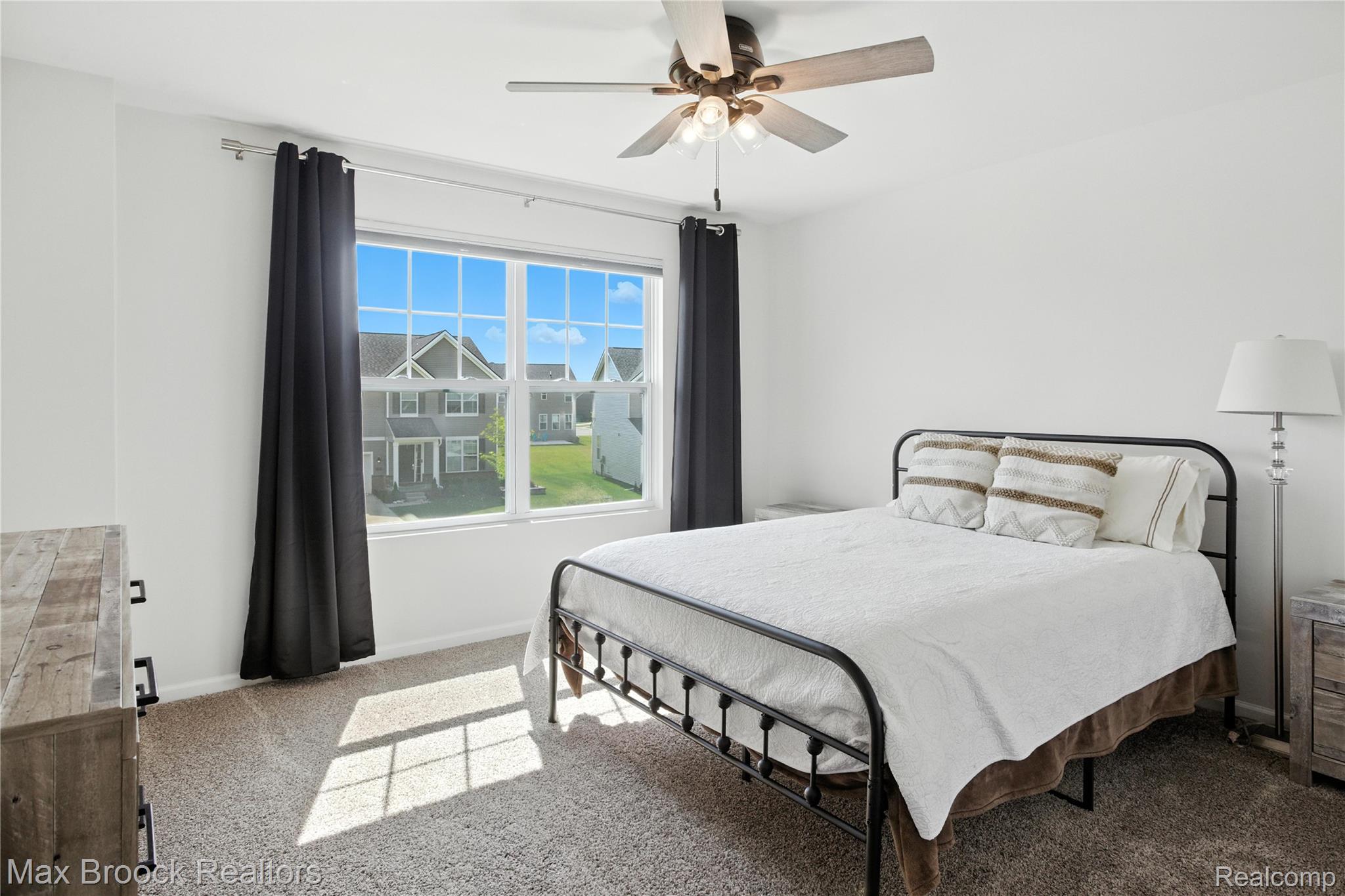 2799 GALLOP Way