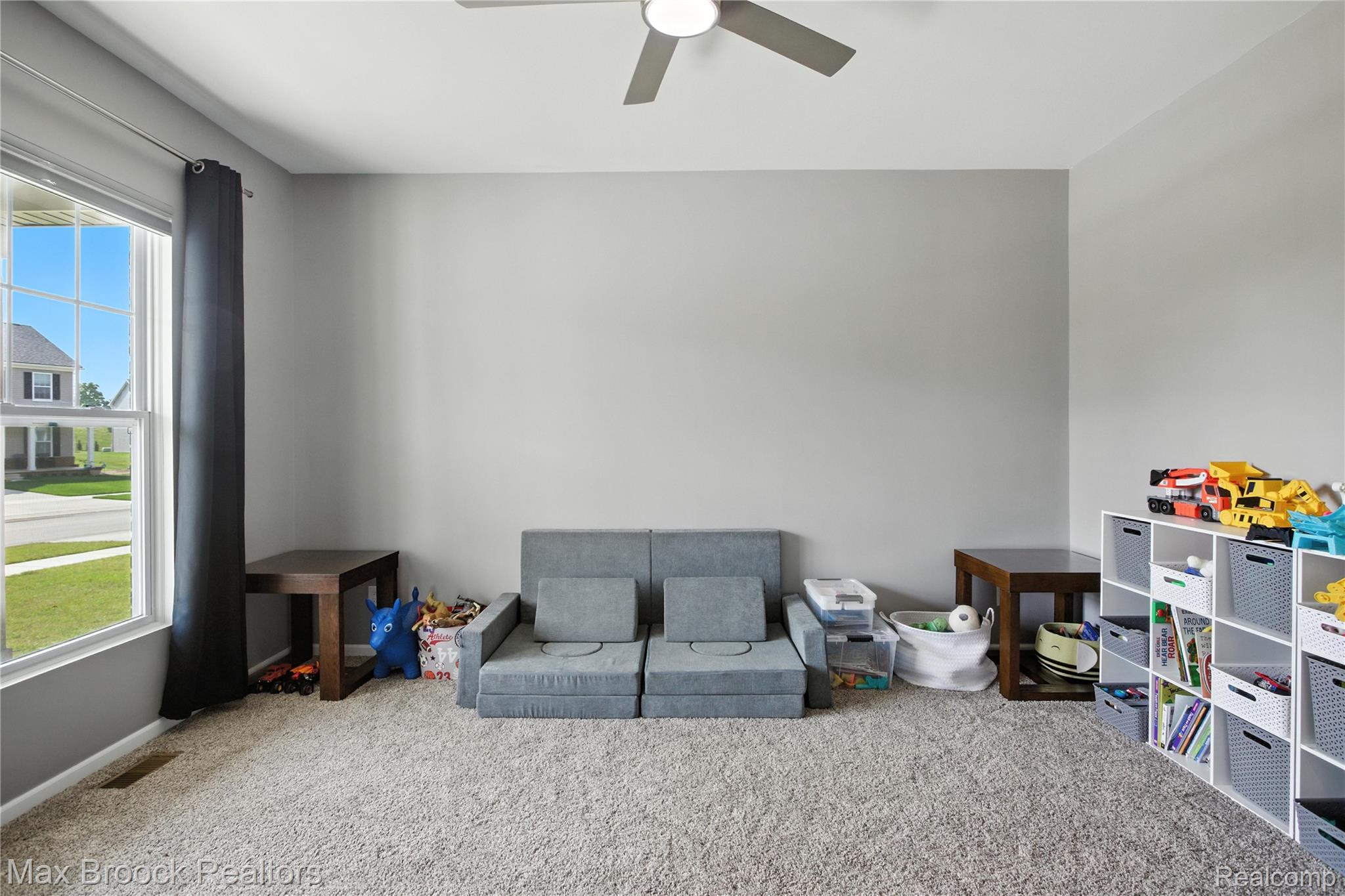 2799 GALLOP Way