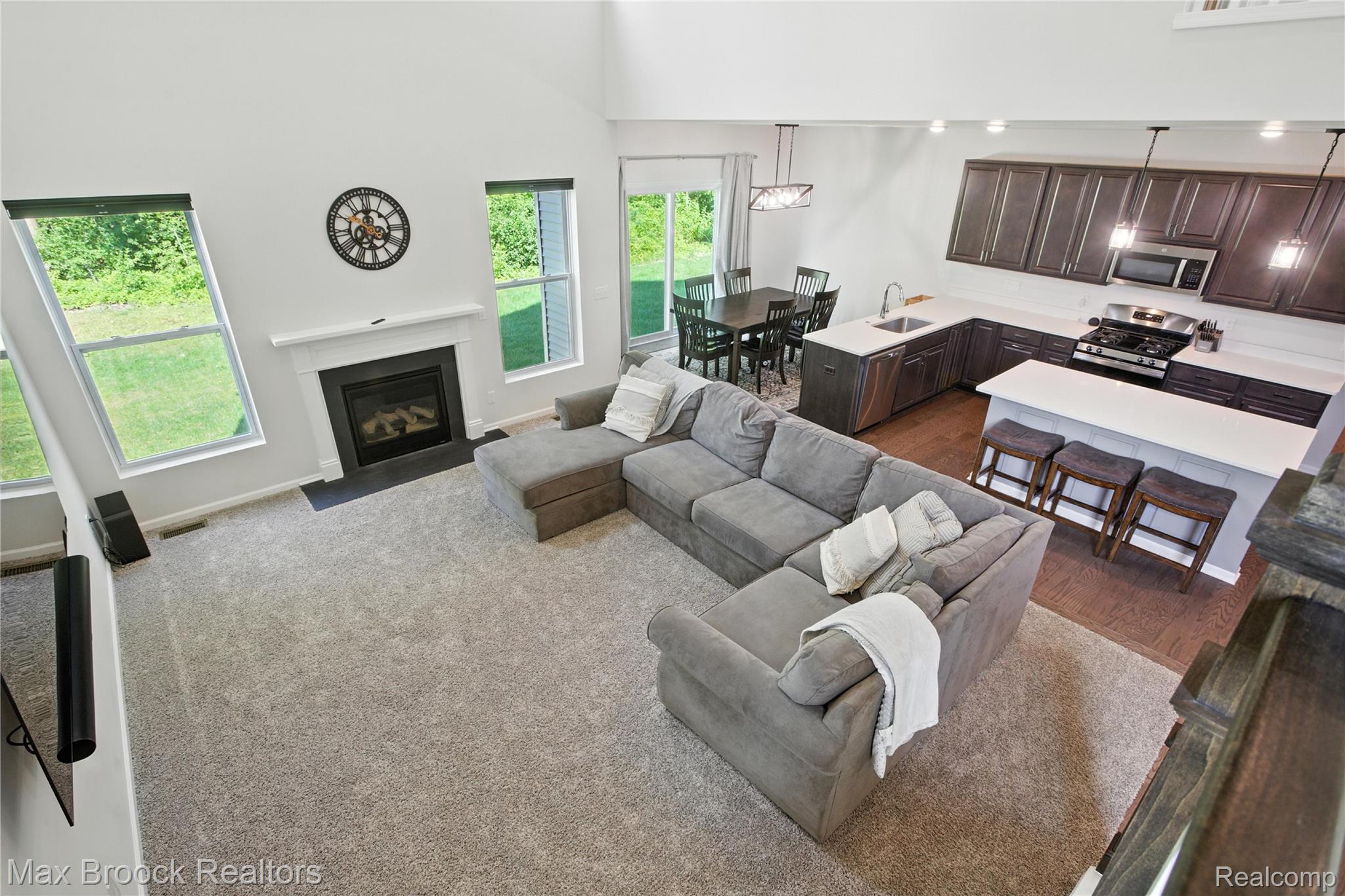 2799 GALLOP Way