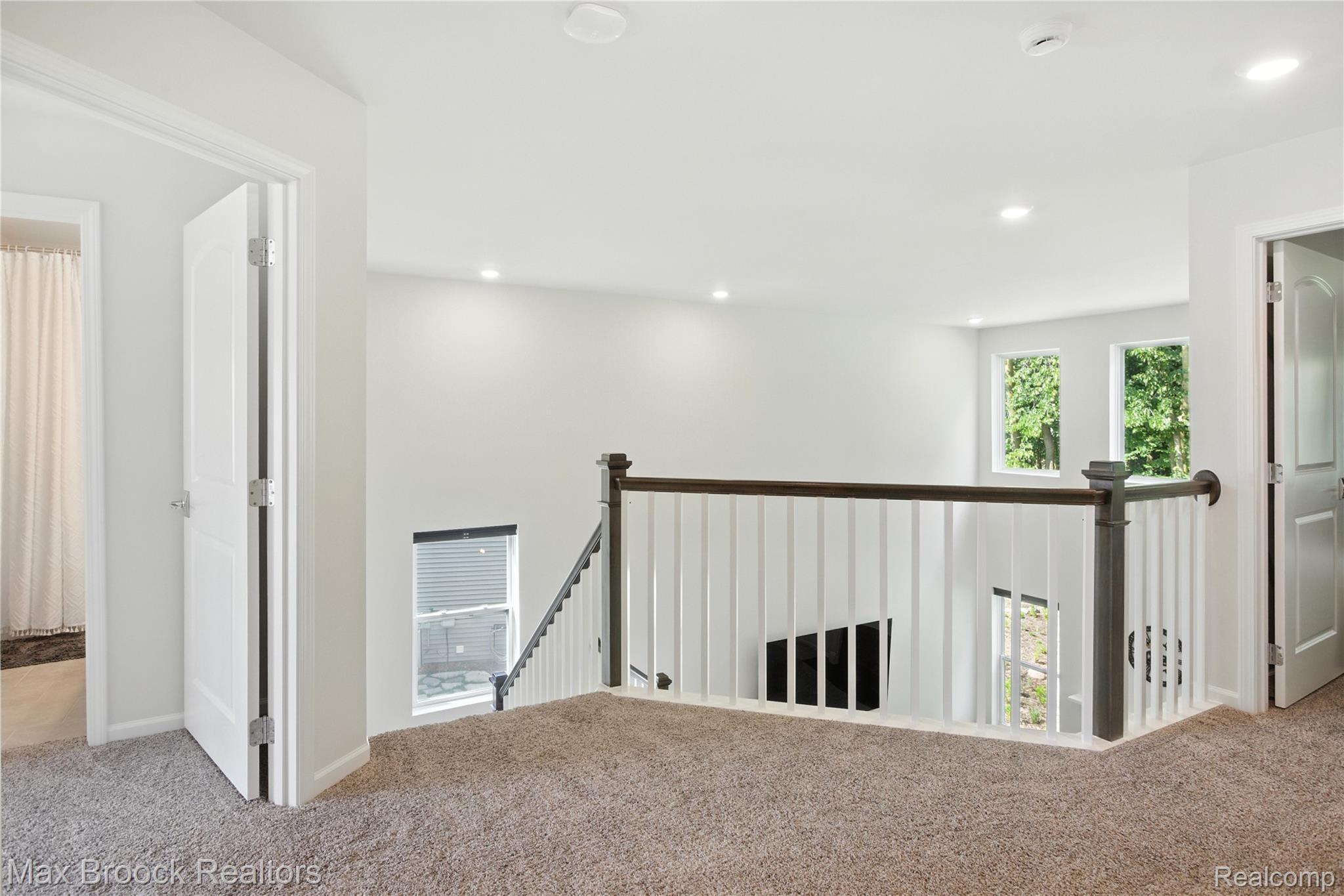2799 GALLOP Way
