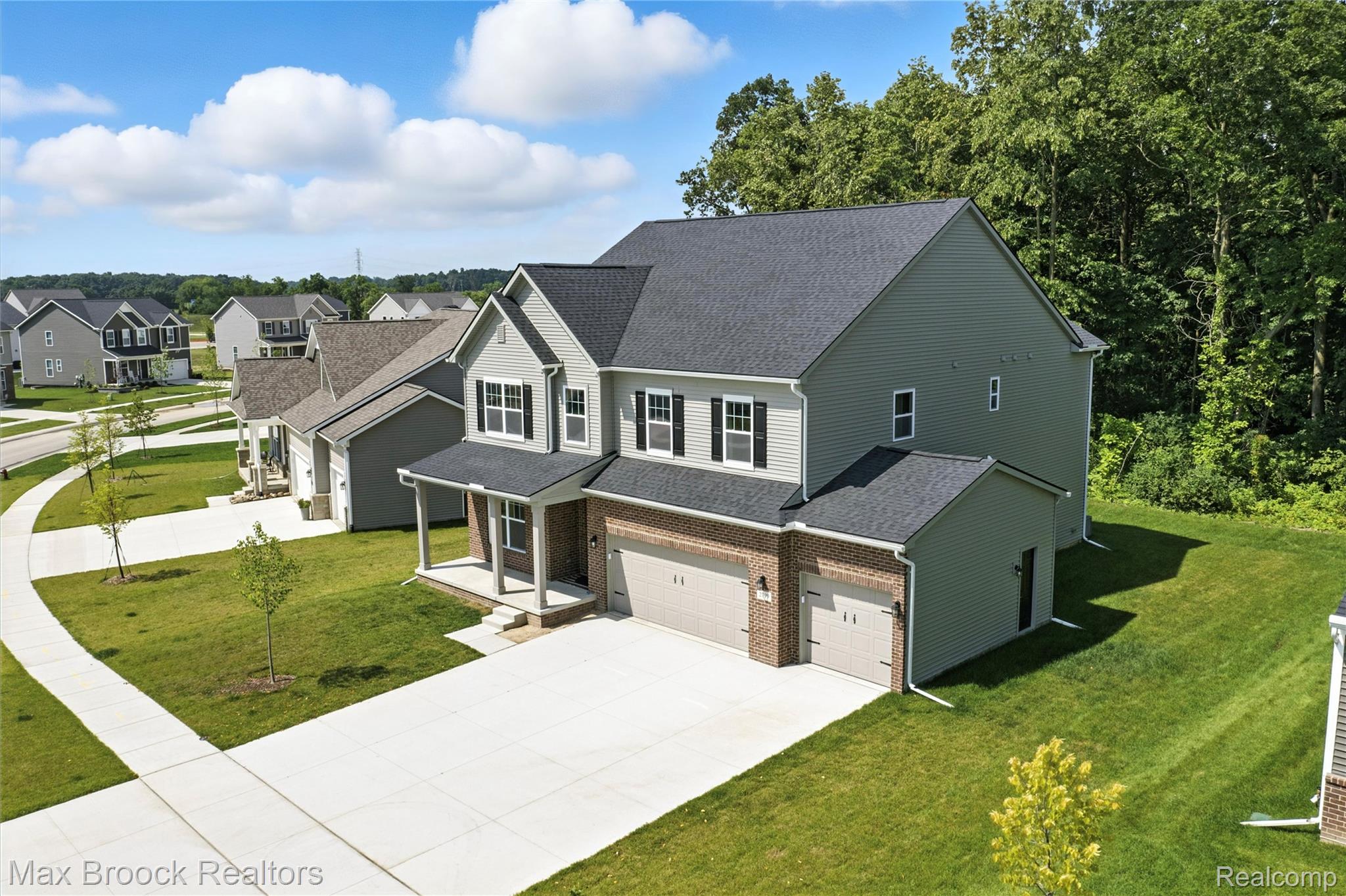 2799 GALLOP Way