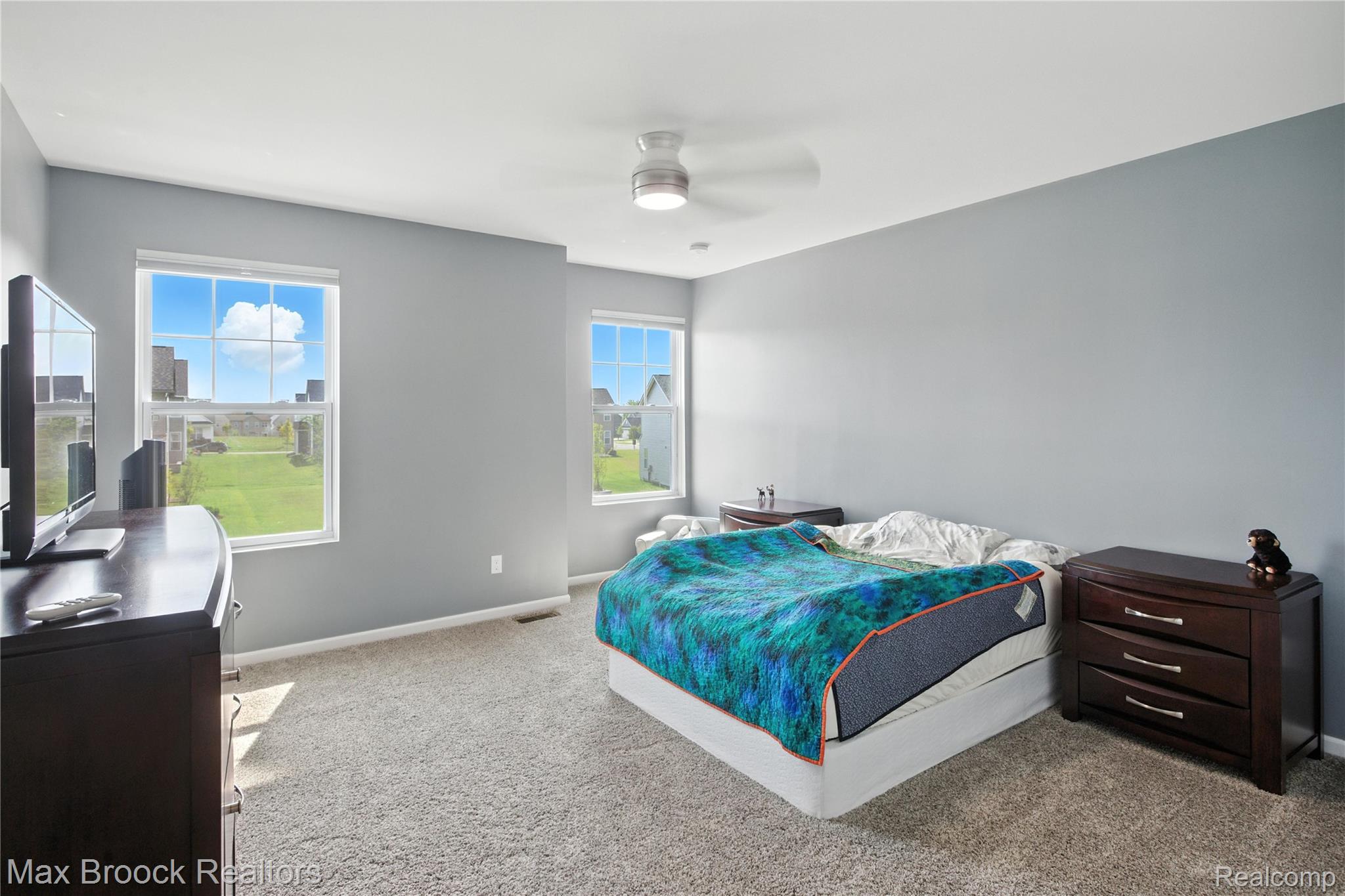 2799 GALLOP Way