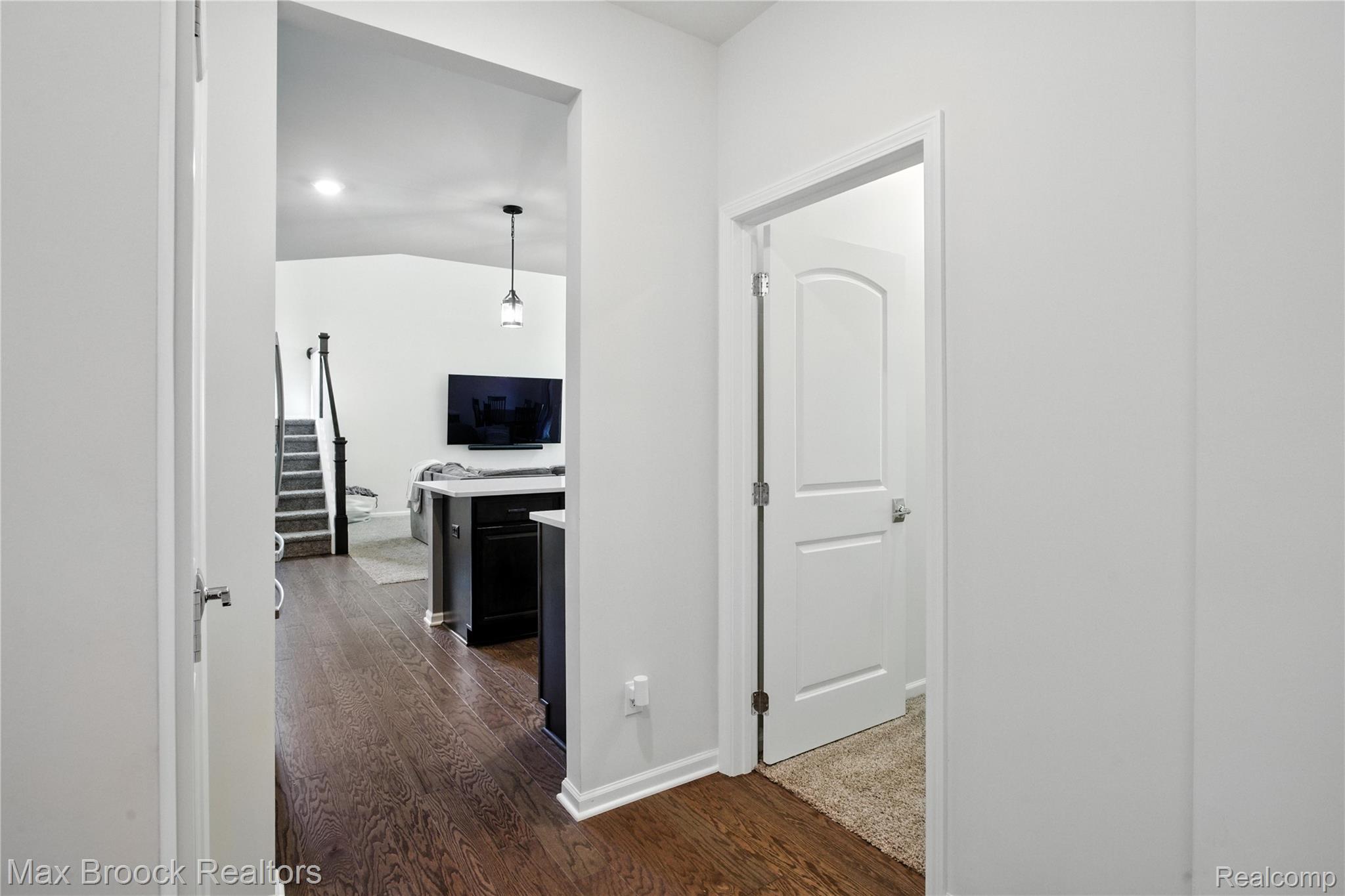 2799 GALLOP Way
