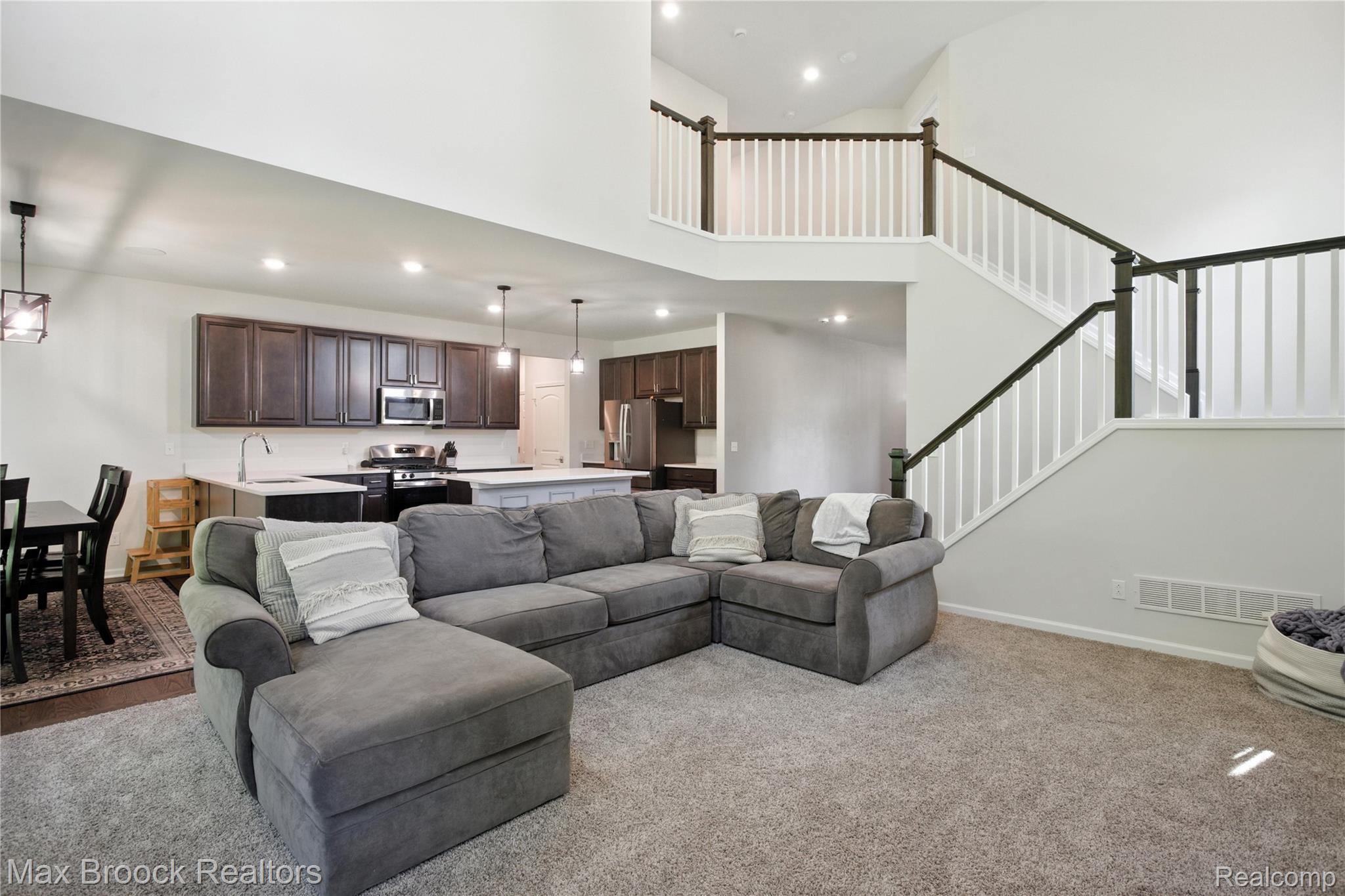 2799 GALLOP Way