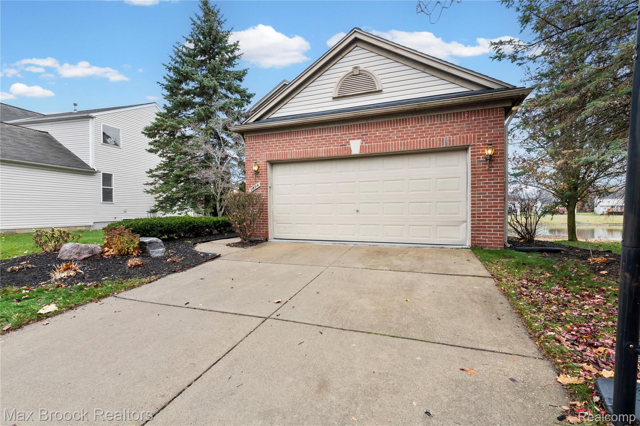 9894 High Meadow Drive