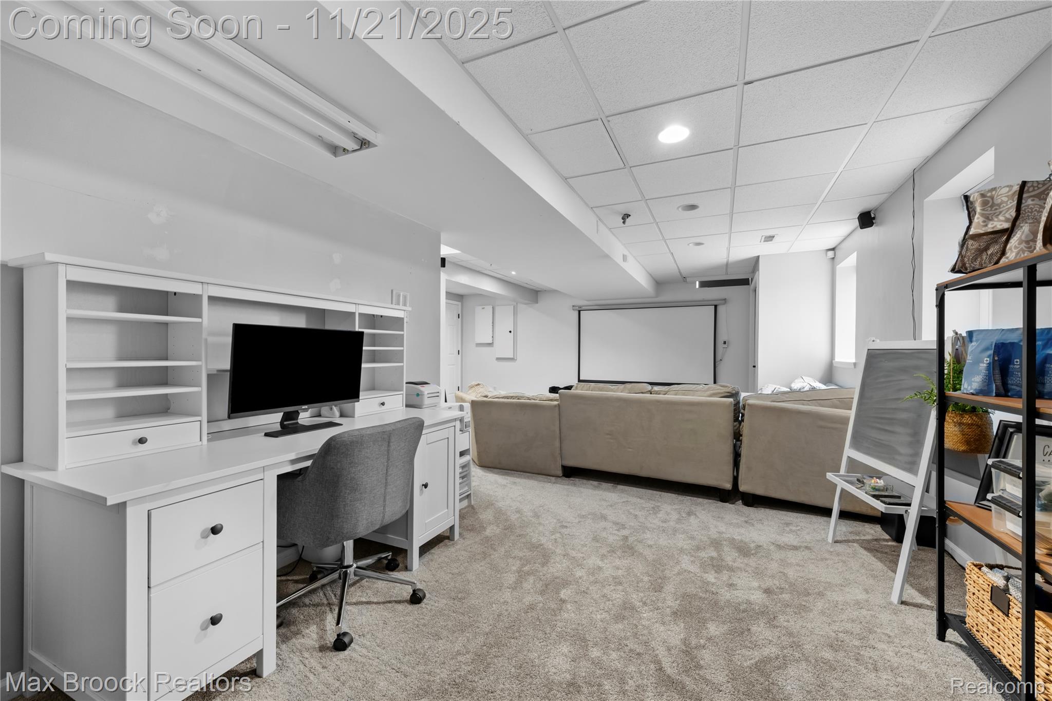 9894 High Meadow Drive