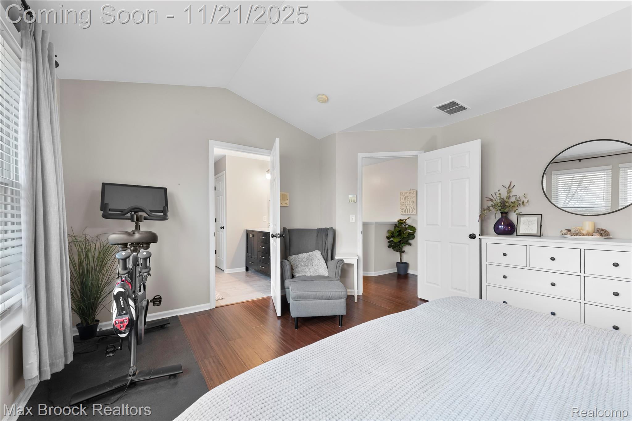 9894 High Meadow Drive