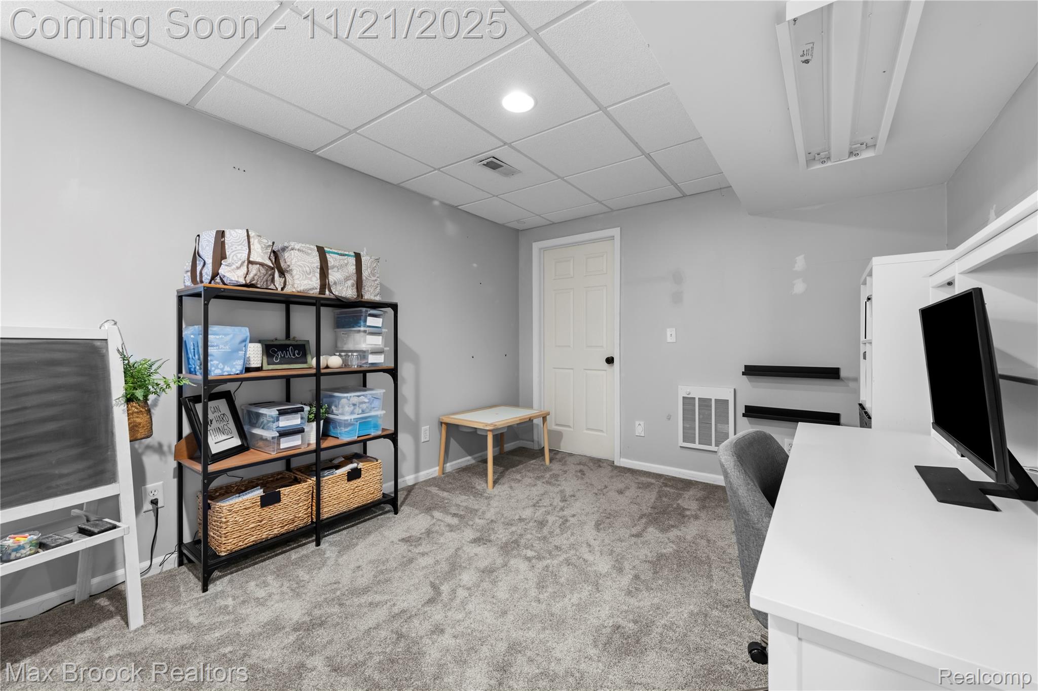 9894 High Meadow Drive