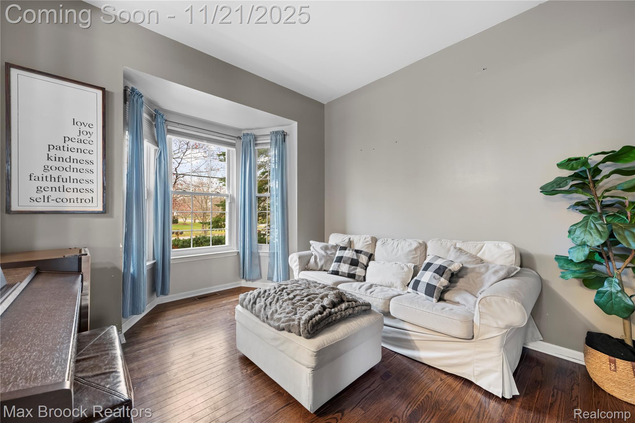 9894 High Meadow Drive