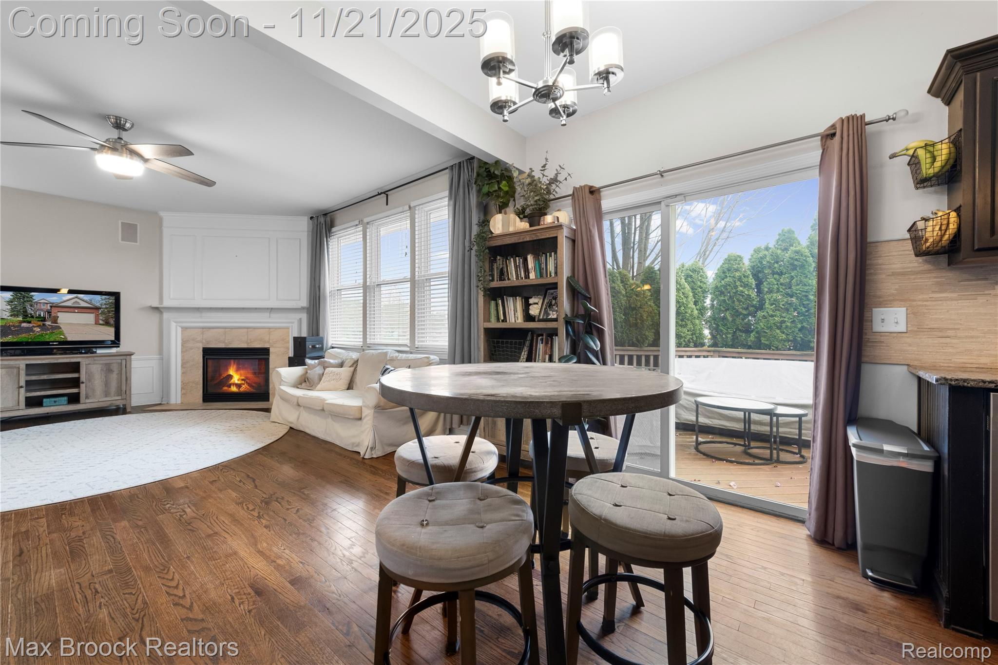 9894 High Meadow Drive