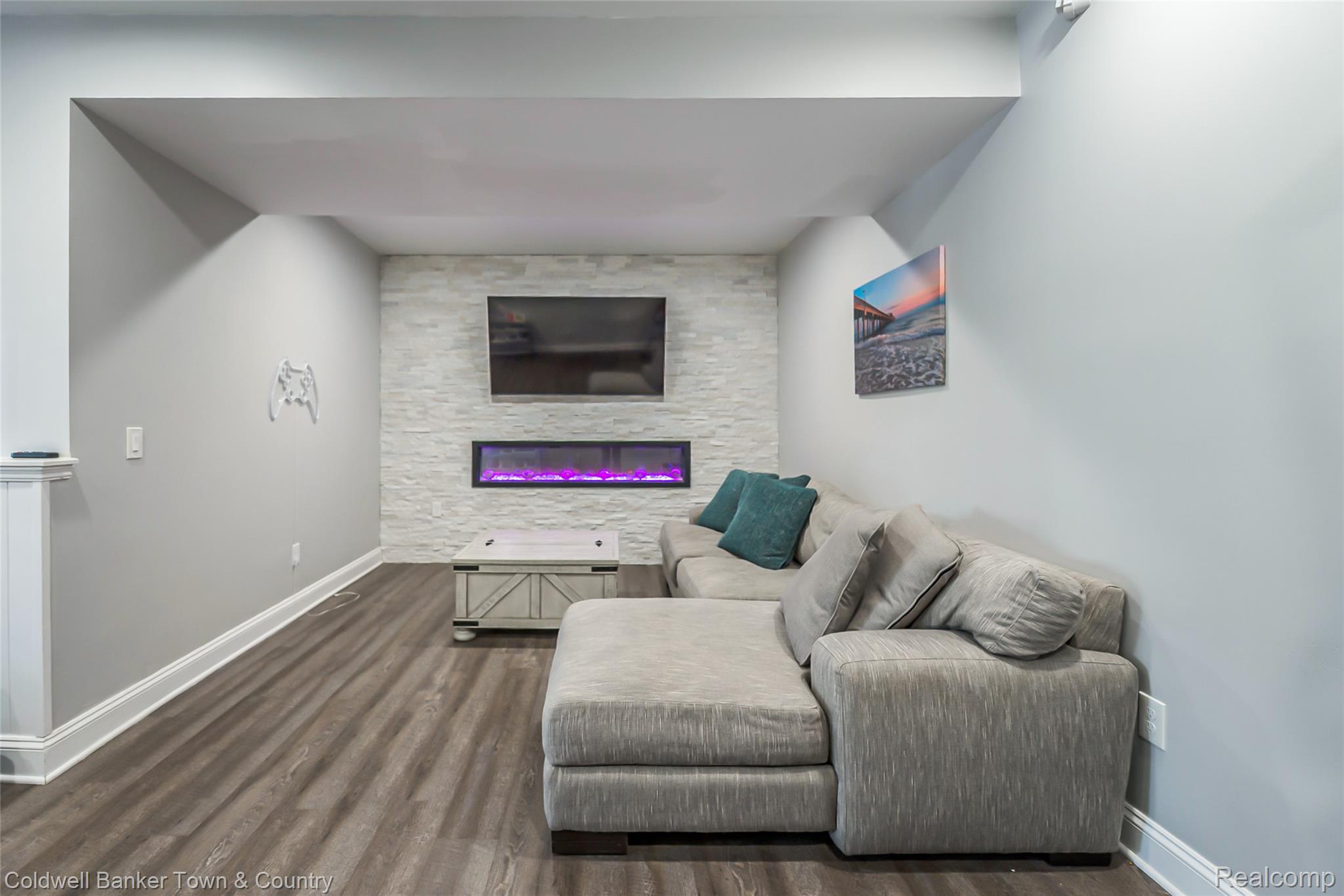 9522 Chalfonte Drive