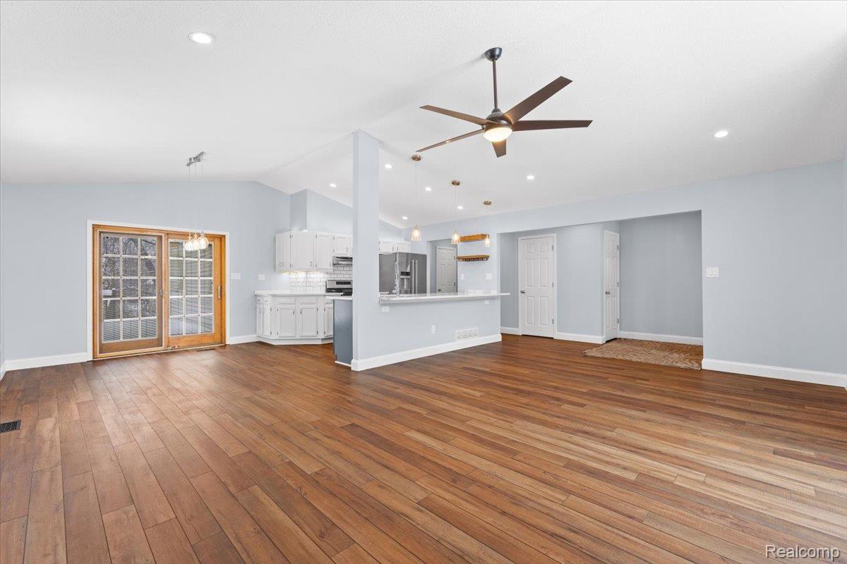 870 Alpine Drive