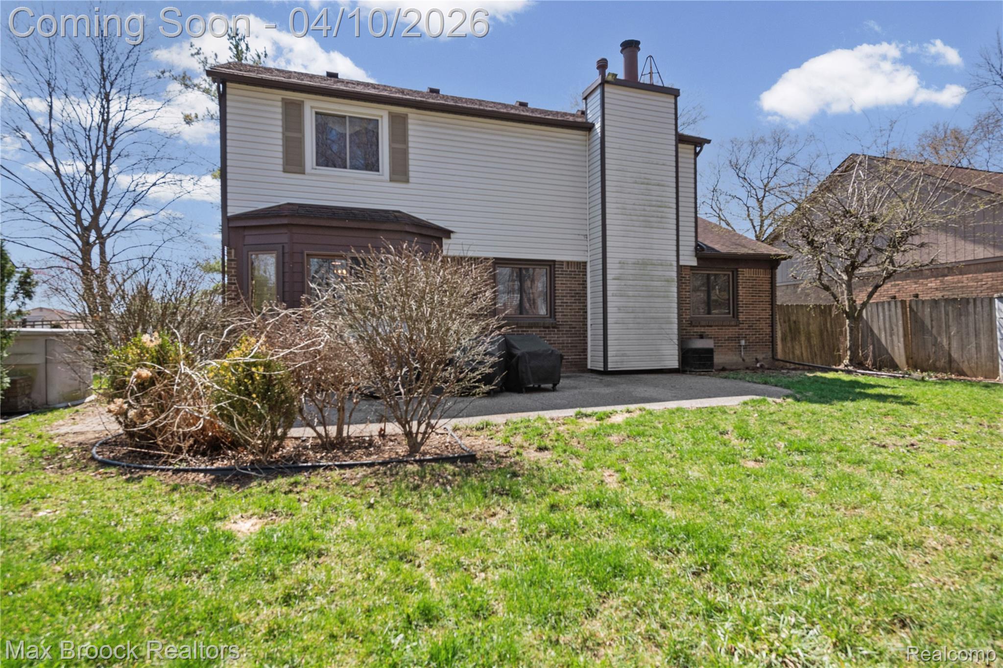 17883 Foxpointe Drive