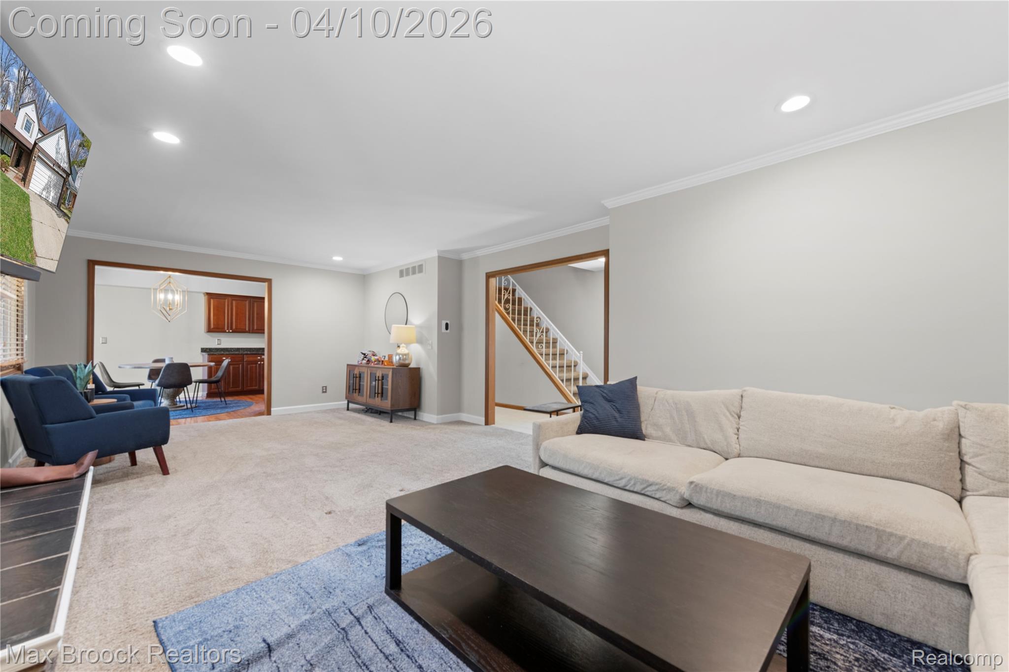 17883 Foxpointe Drive