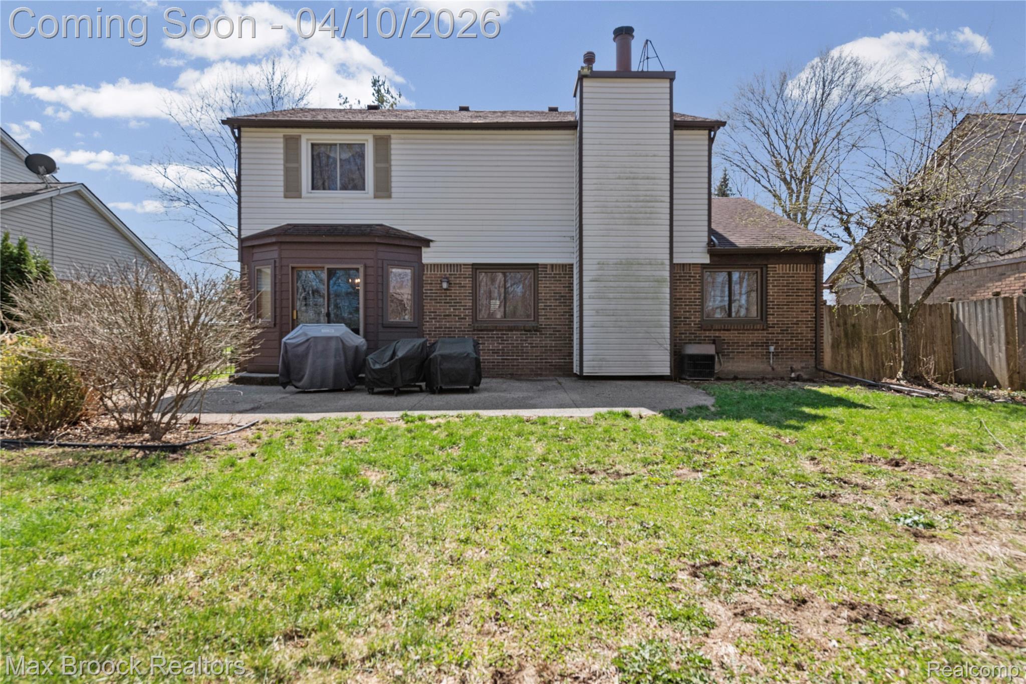 17883 Foxpointe Drive