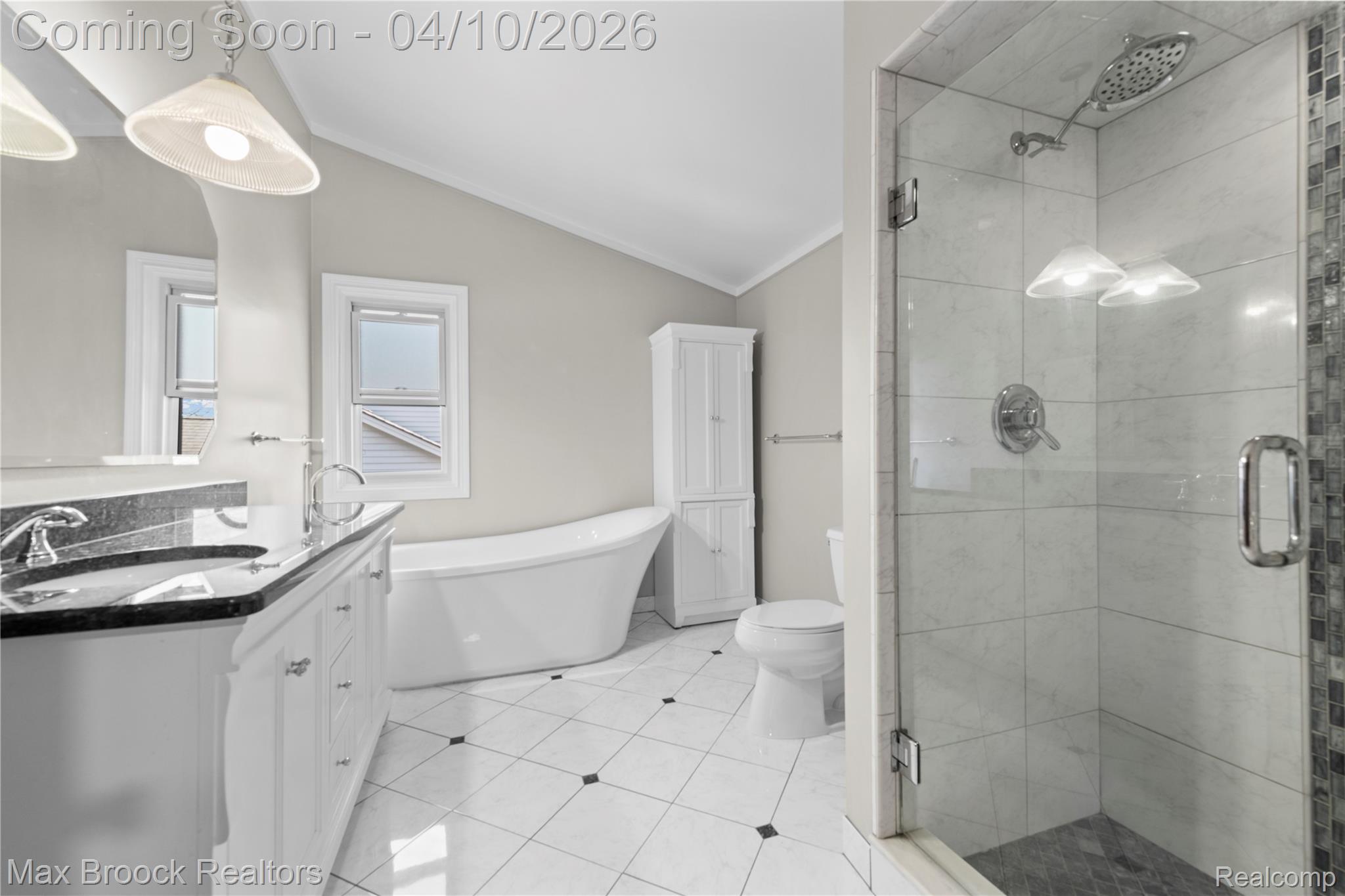 17883 Foxpointe Drive