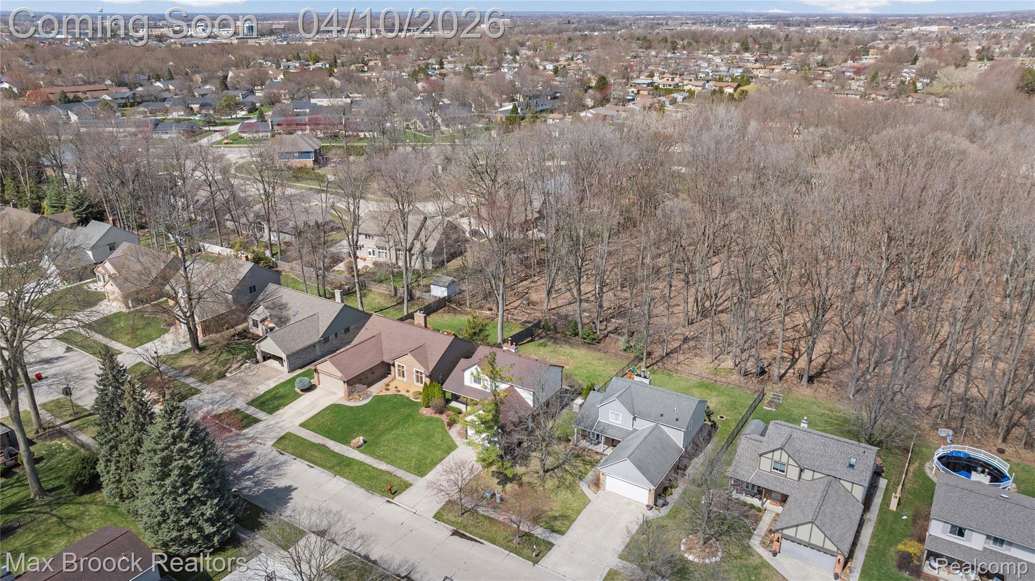 17883 Foxpointe Drive